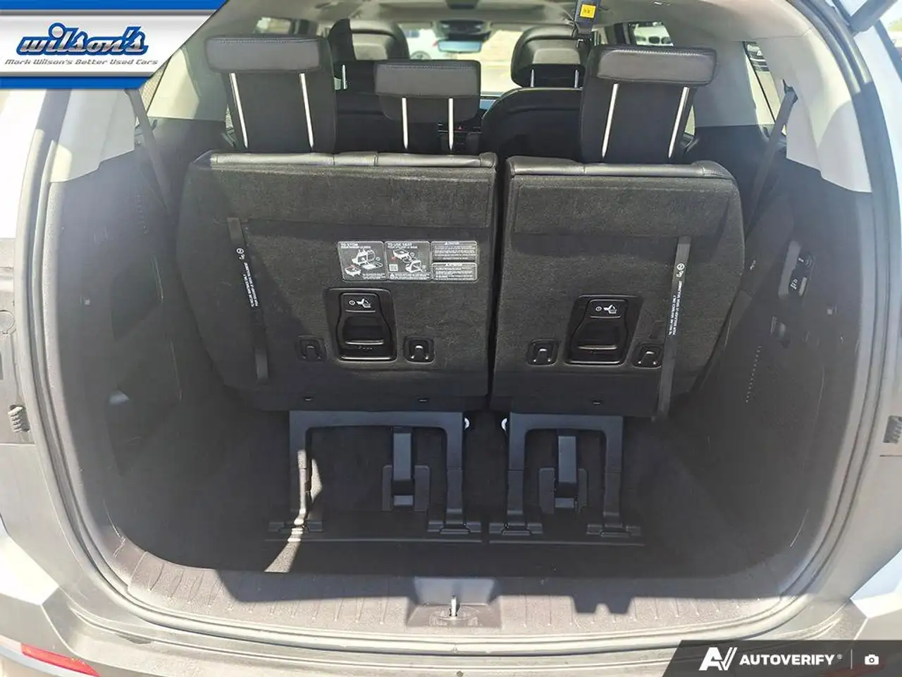 Kia Carnival снимка Kia Carnival