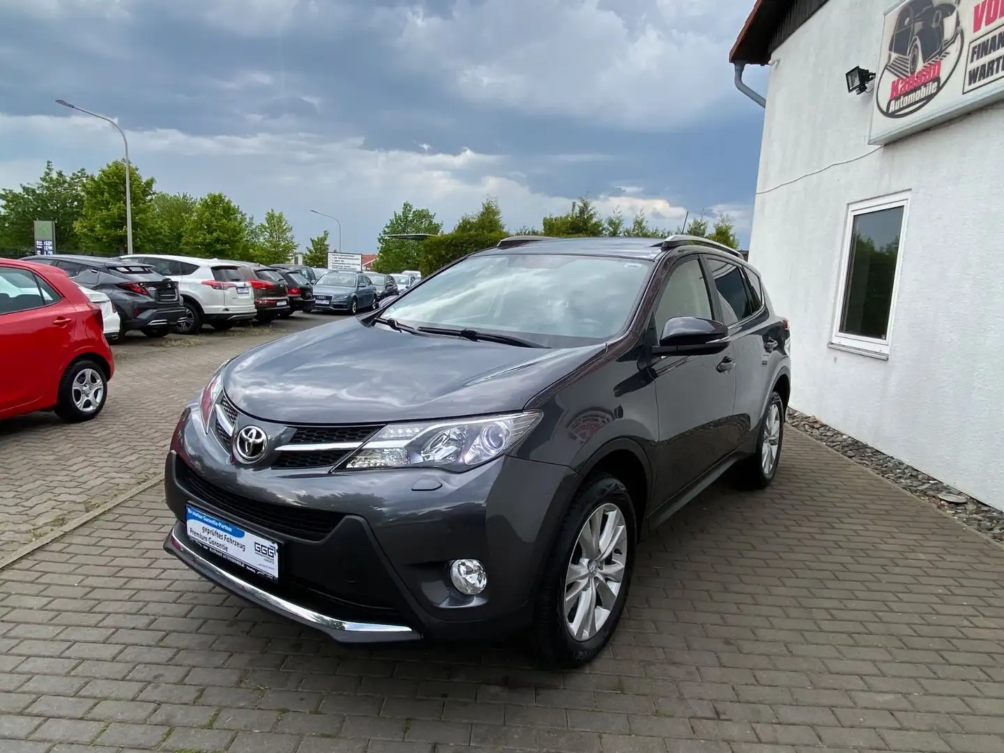 Toyota RAV 4 RAV4 Executive 2.2 D-4D/ 4x4Allrad/ 6-Gang Grau - 2