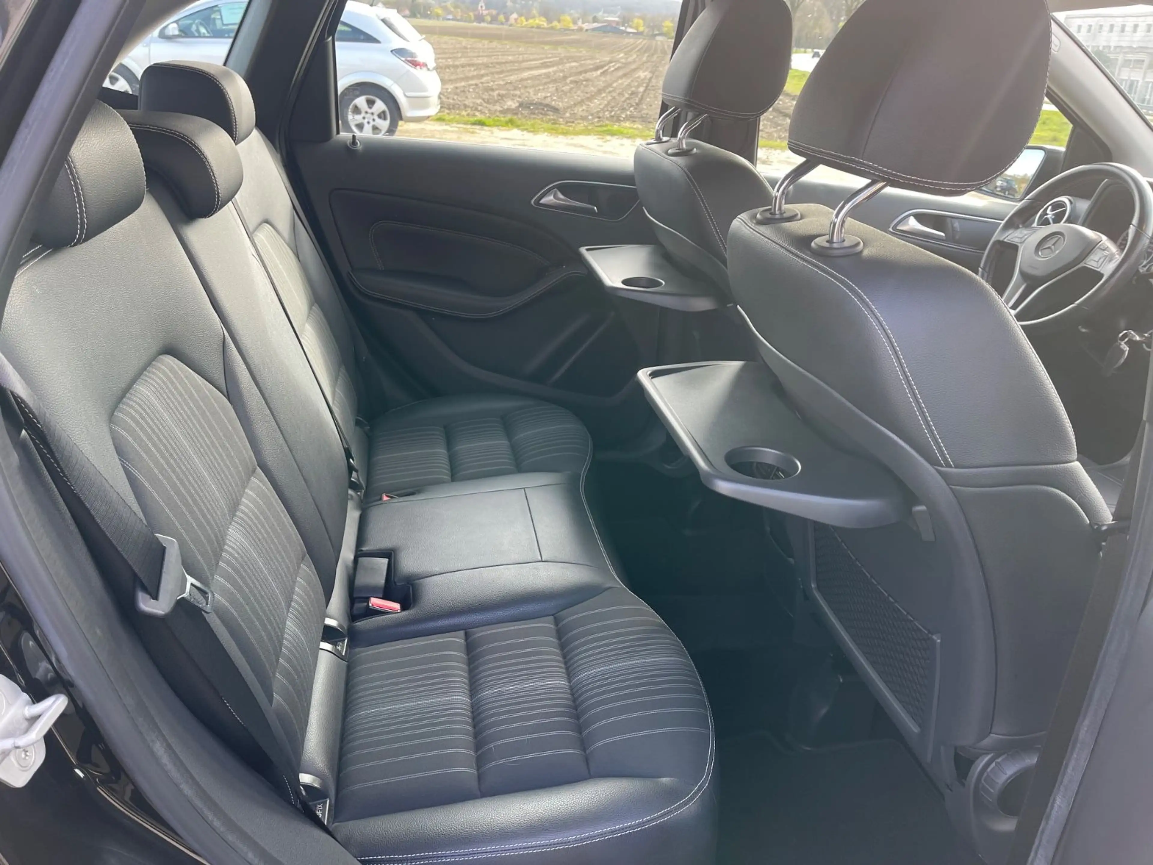 Mercedes-Benz B 220 B B 220 CDI / d — photo 14