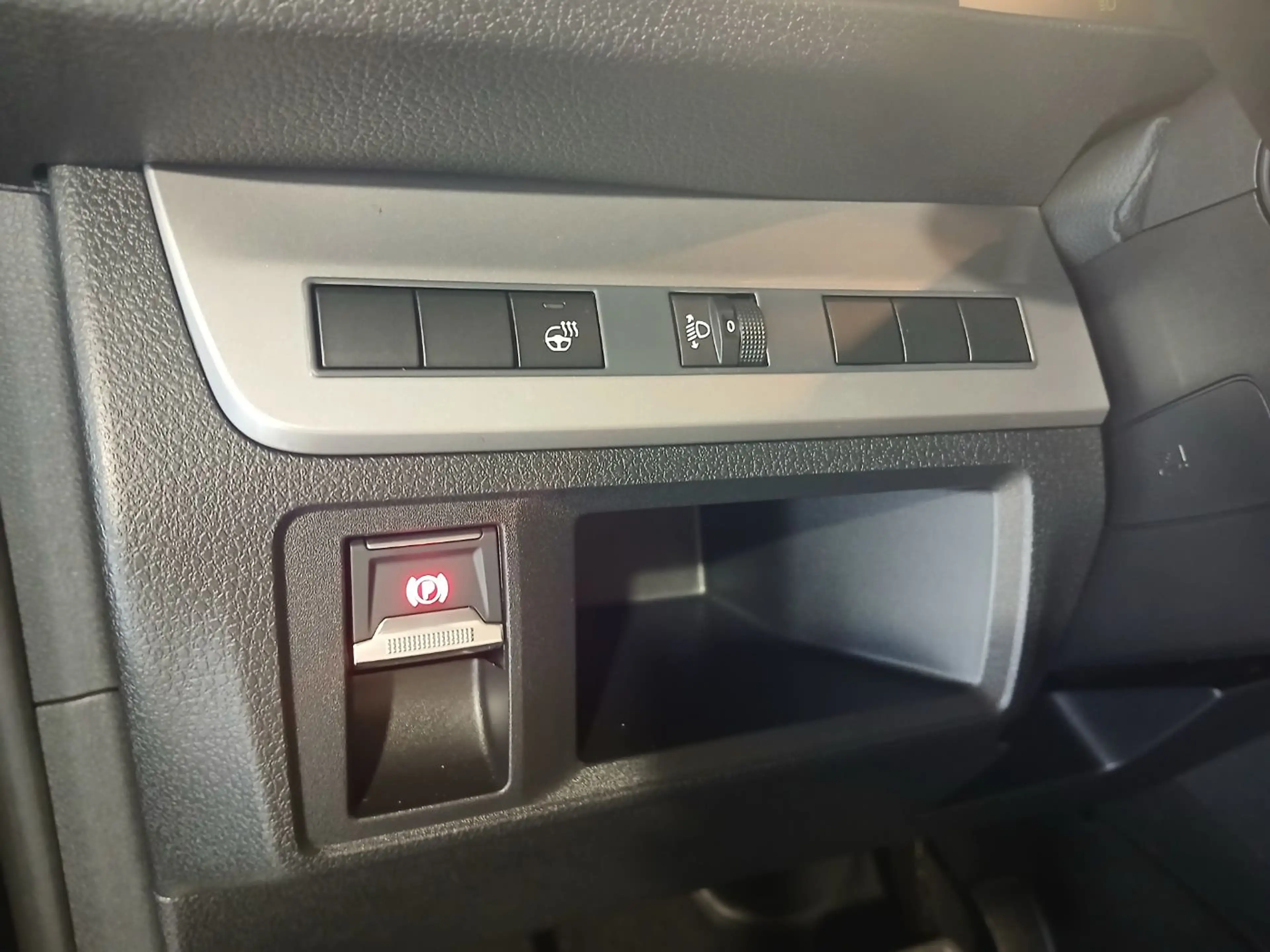Citroen Spacetourer 2.2 Diesel 180 Plus M AHK LED Navi — photo 13