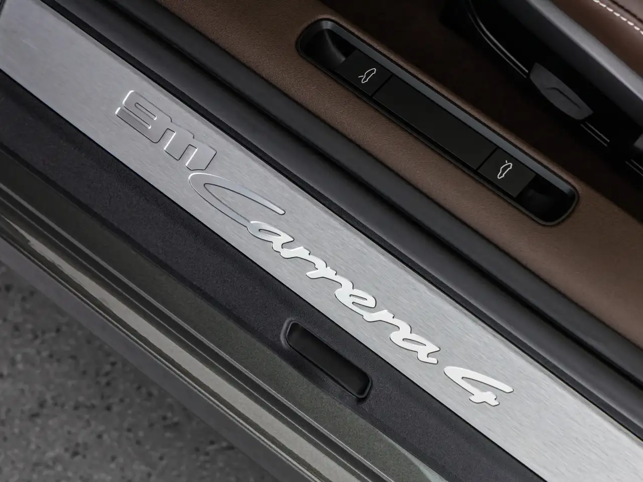 Porsche 992 Coupe 4 385CV - 4800km!! - Tetto - Pelle Club 14