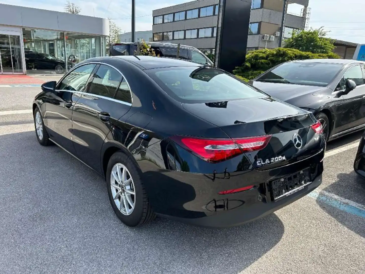 Mercedes-Benz CLA 200 CLA 200 d Schwarz - 2