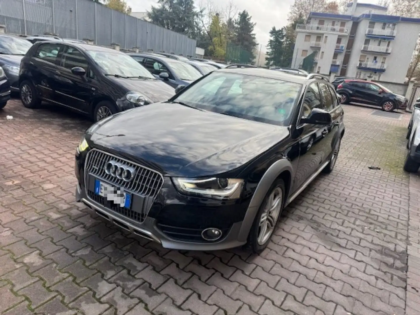Audi A4 allroad 2.0 TDI 190 CV cl.d. S.tr. Business Negru - 1