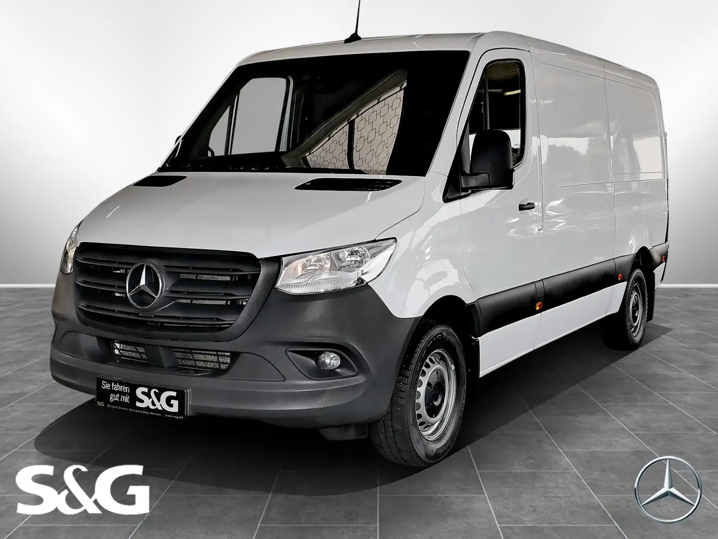 Mercedes-Benz Sprinter 317 CDI Kasten Standard Klima Navi AHK Weiß - 1
