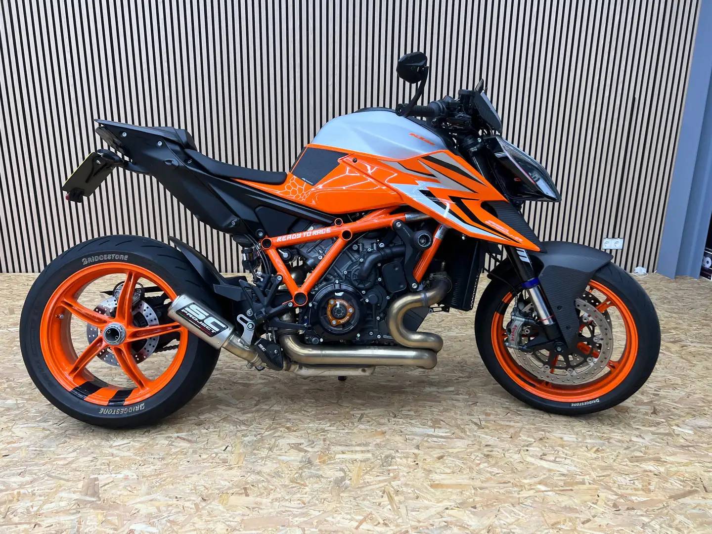 KTM 1290 Super Duke R Argent - 1