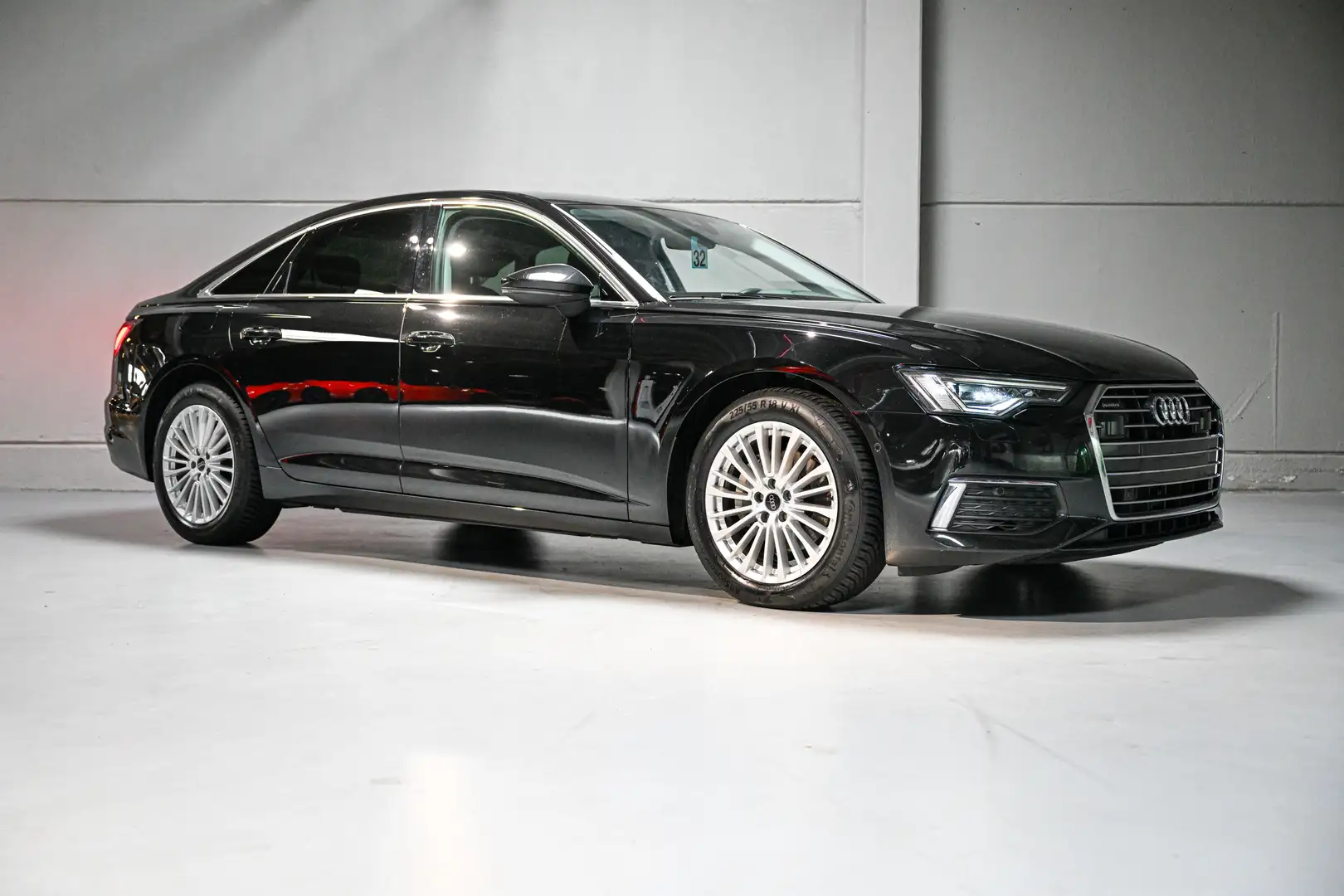 Audi A6 40 TDi Quattro Design S tronic Zwart - 1