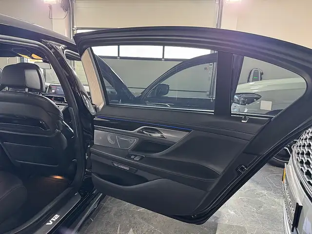 BMW 760 M760Li xDrive V12*Individual*Voll*Traum* Ansicht 26