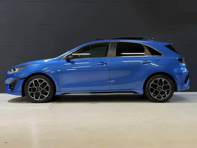 Kia Ceed view 3