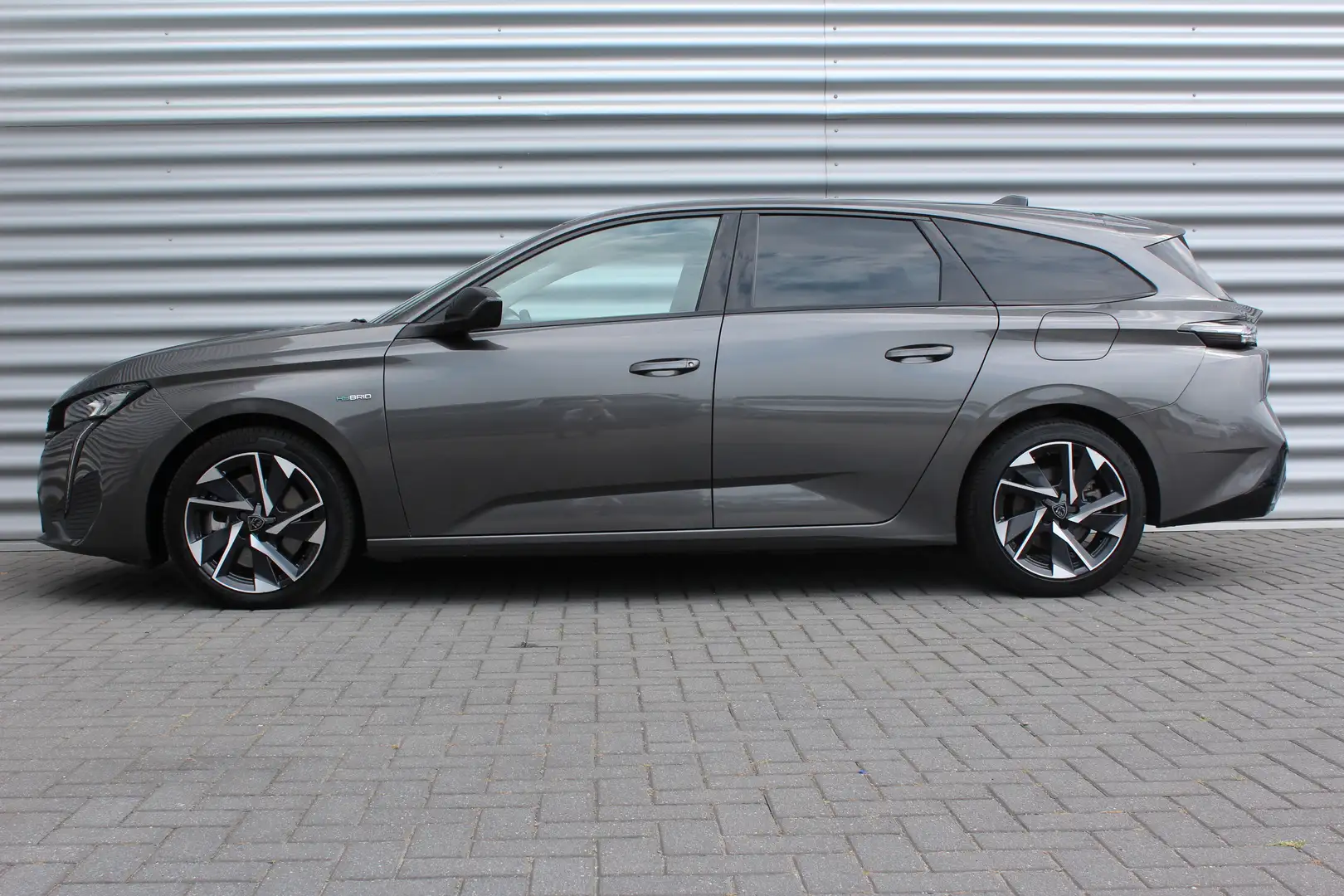 Peugeot 308 SW 1.6 HYBRID 180PK ALLURE PACK AUTOMAAT / NAVI / Grijs - 2