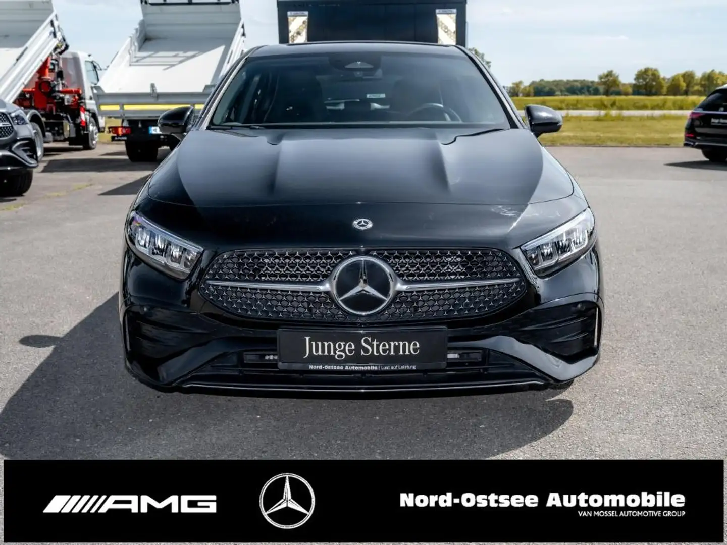 Mercedes-Benz A 180 d AMG LED KAMERA KEYLESS SHZ Noir - 2