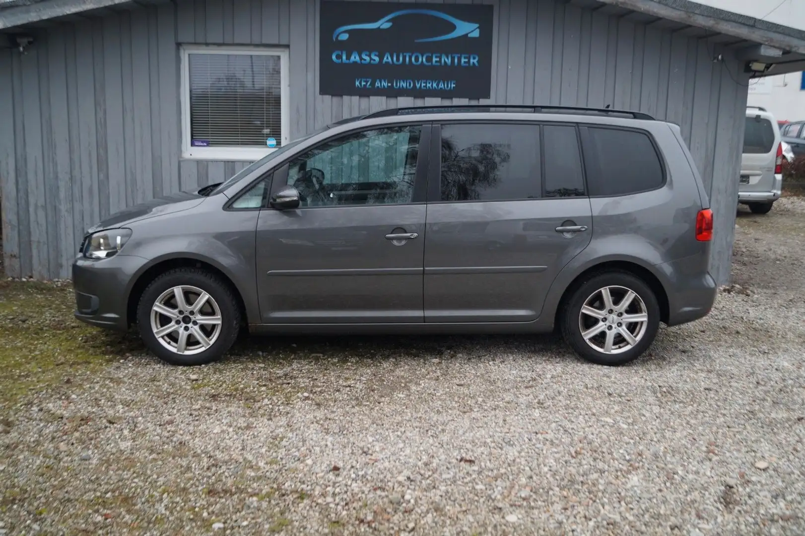 Volkswagen Touran Comfortline 2.0 TDI|7-Sitzer|AHK|TÜV03/27 Grau - 2