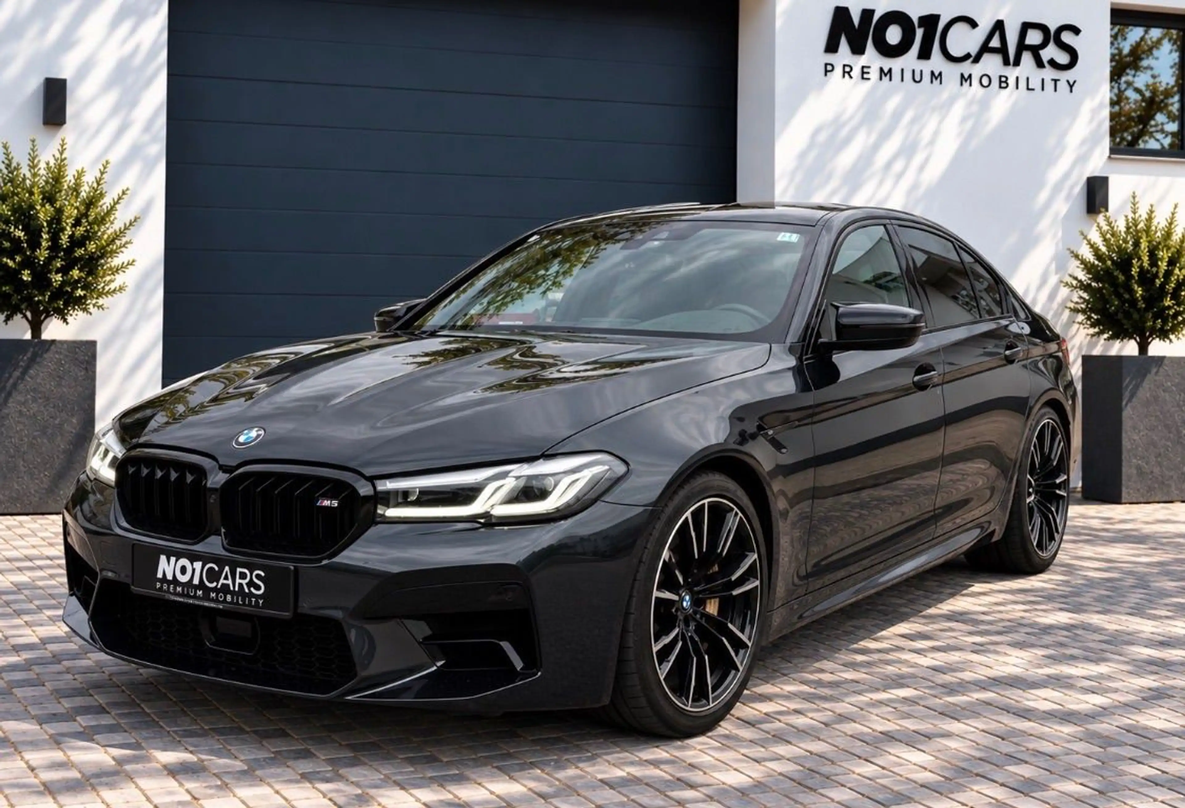BMW M5 *KERAMIK*MASSAGE*H-K*CARBON*VOLL