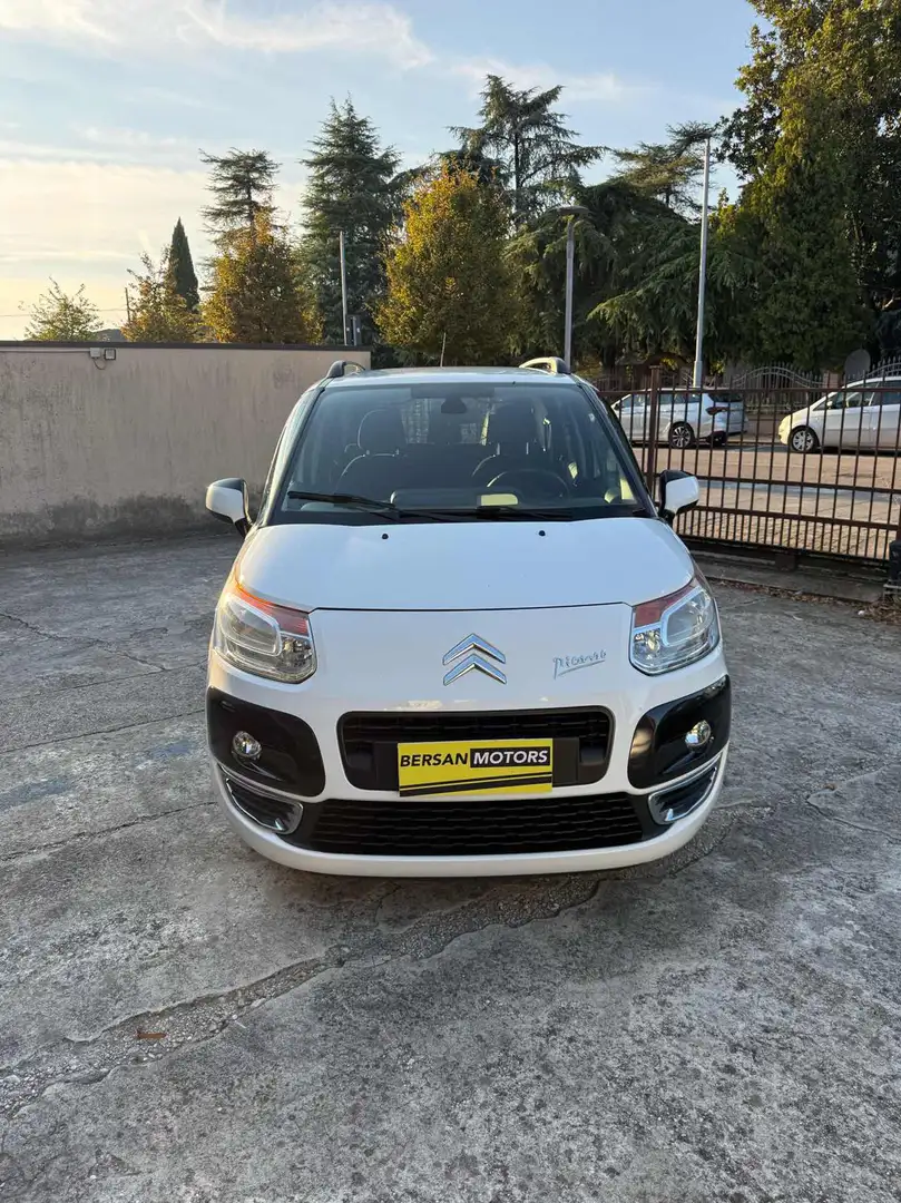 Citroen C3 Picasso 1.4 VTi 95 Exclusive Theatre Bianco - 2