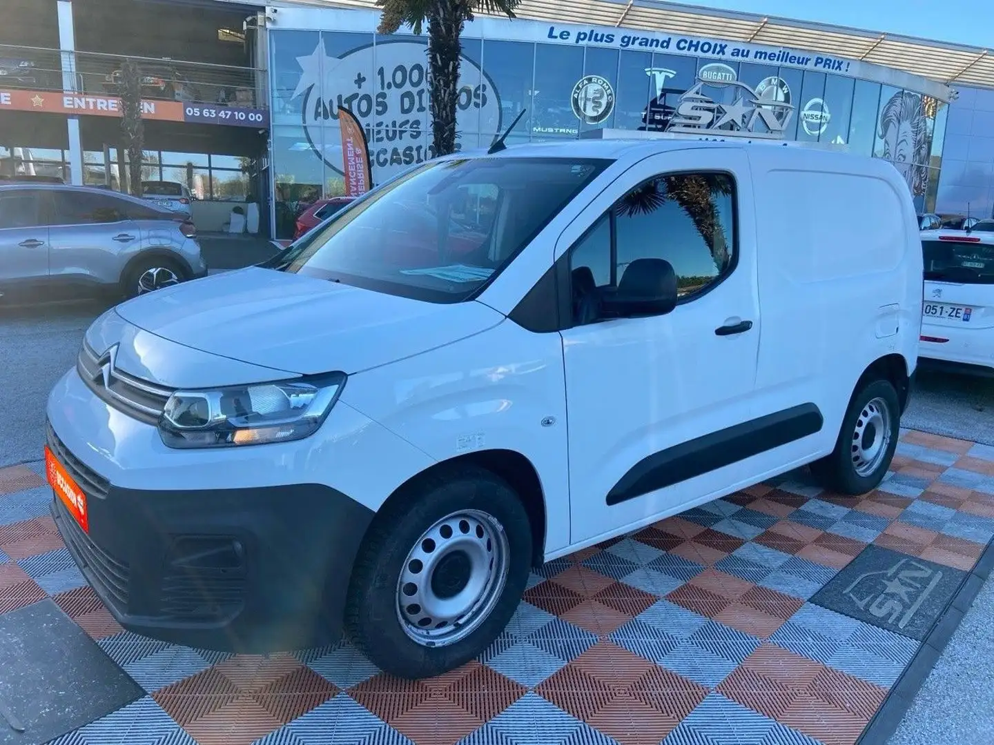 Citroen Berlingo BlueHDi 100 CLUB M Caméra Grip Pte Lat. Kit Bois Blanc - 1