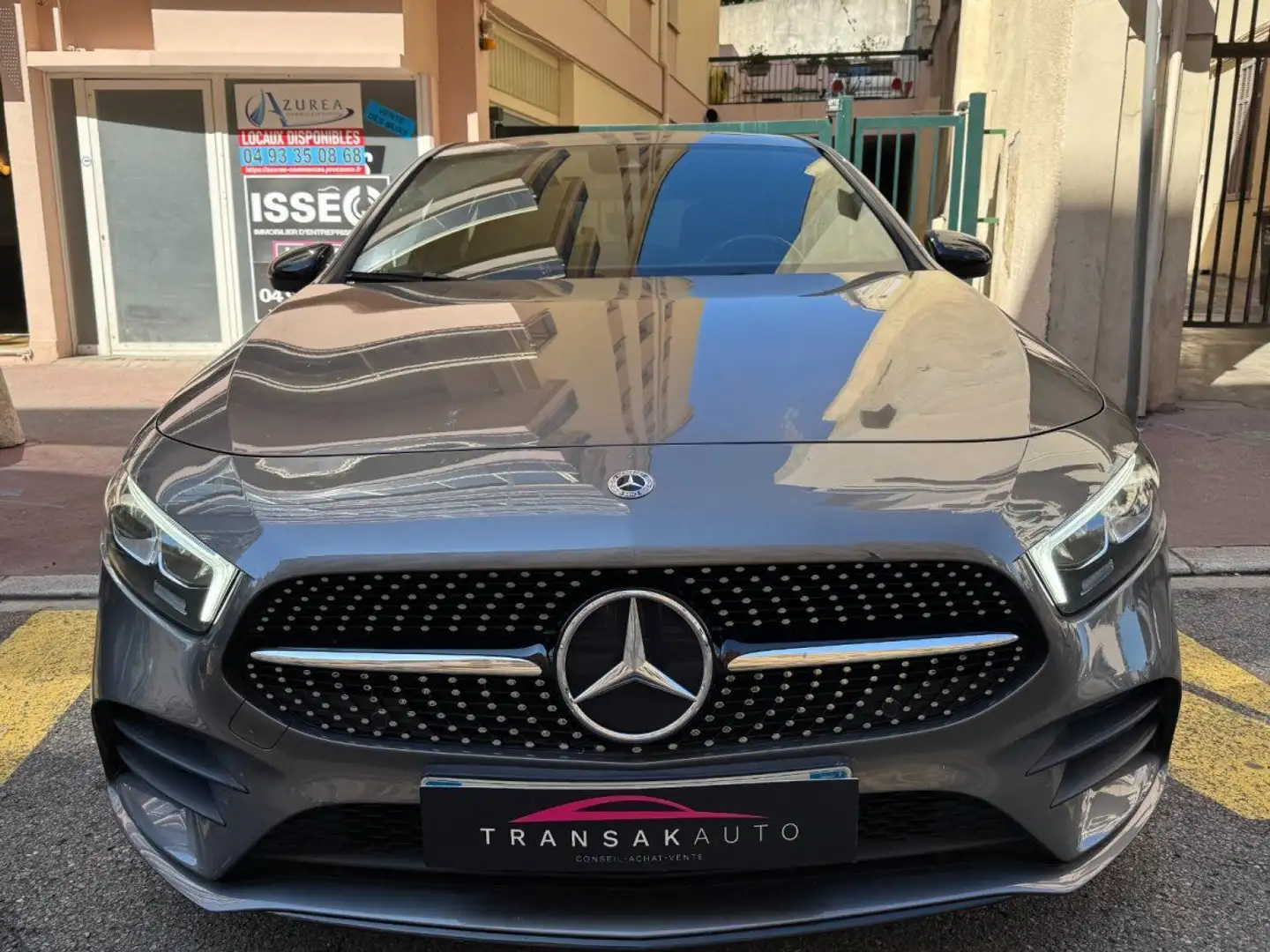 Mercedes-Benz A 200 200d 2.0L 150 CV 8G-DCT AMG Line Gris - 2