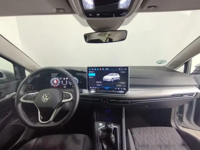 Volkswagen Golf view 4