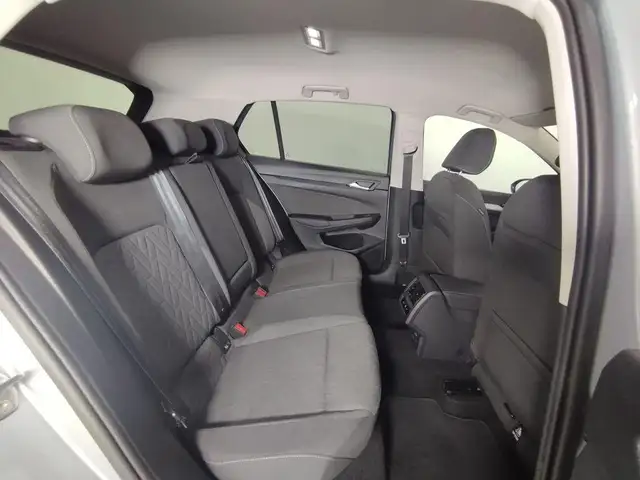 Volkswagen Golf view 6