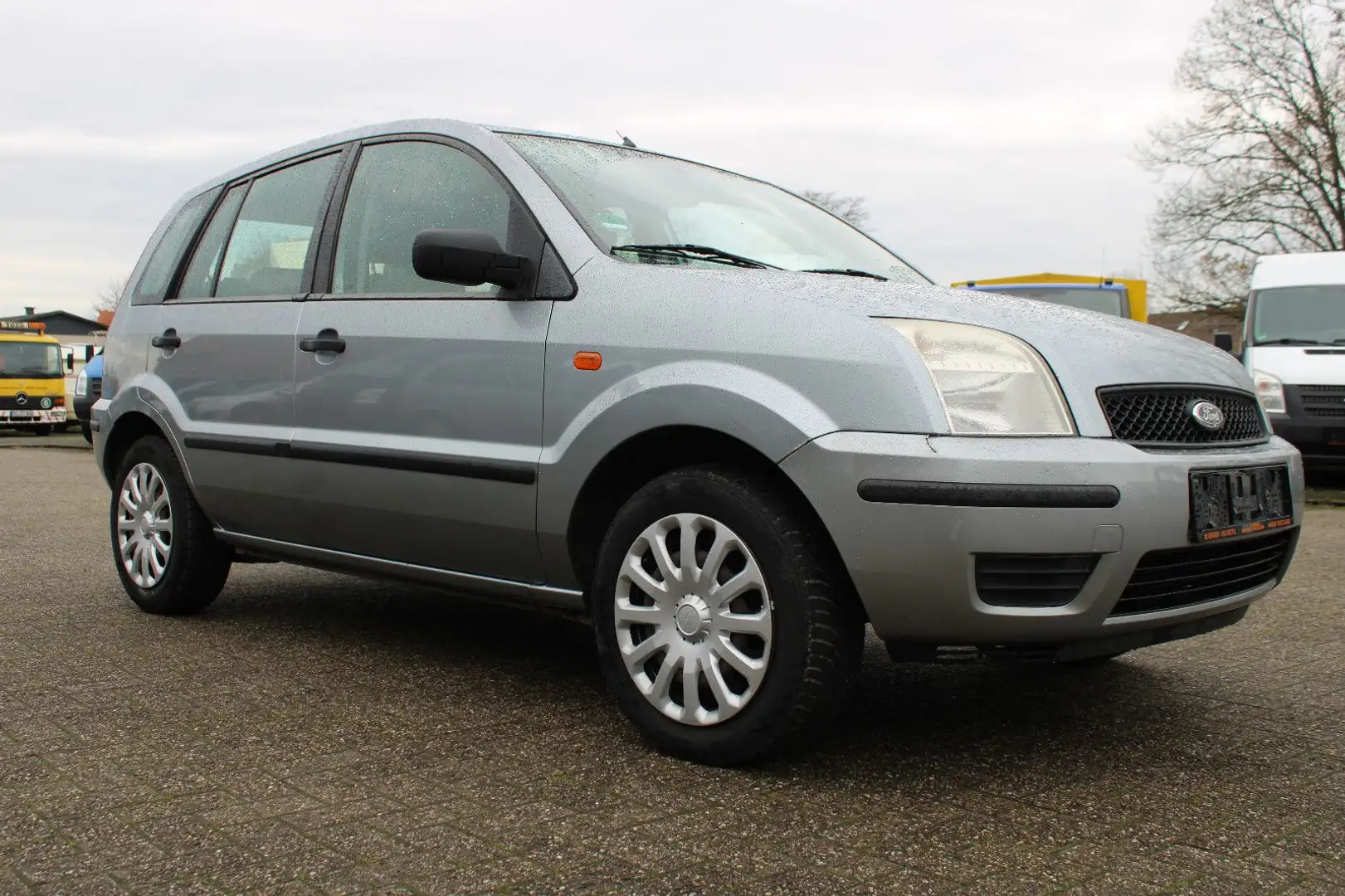 Ford Fusion Viva X Silver - 1