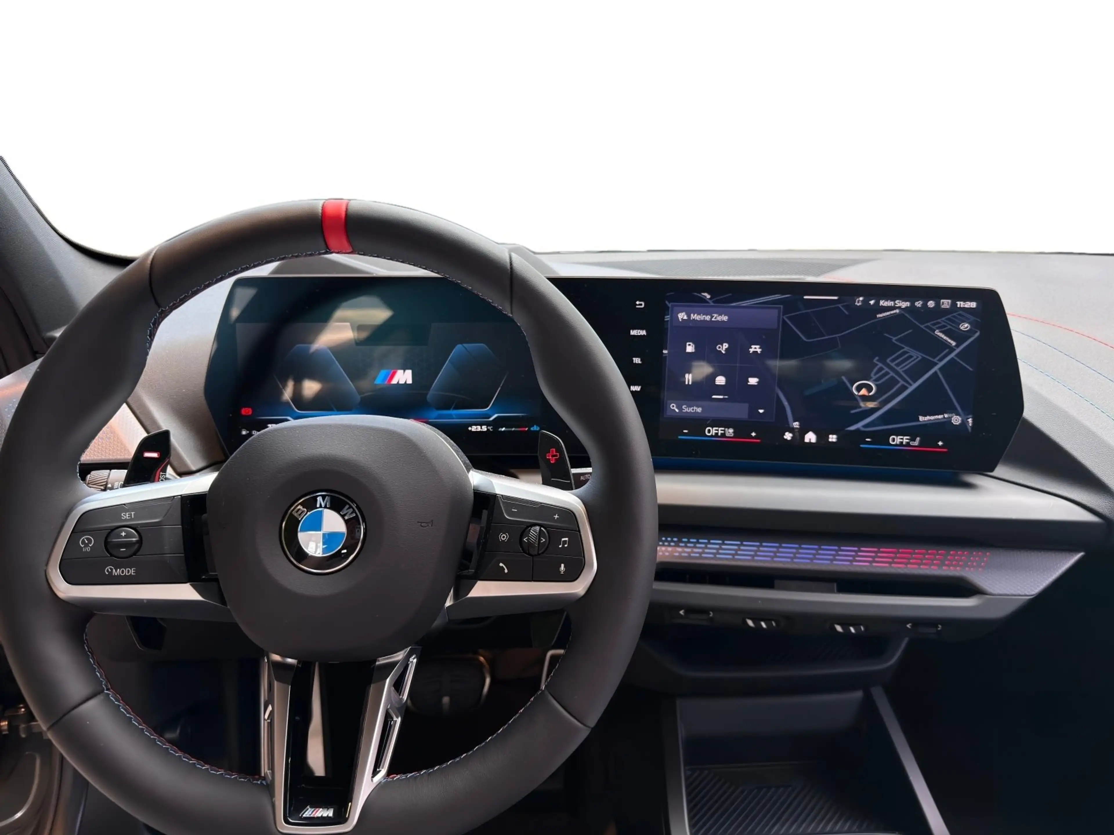 BMW 135 M135 xDrive — photo 13