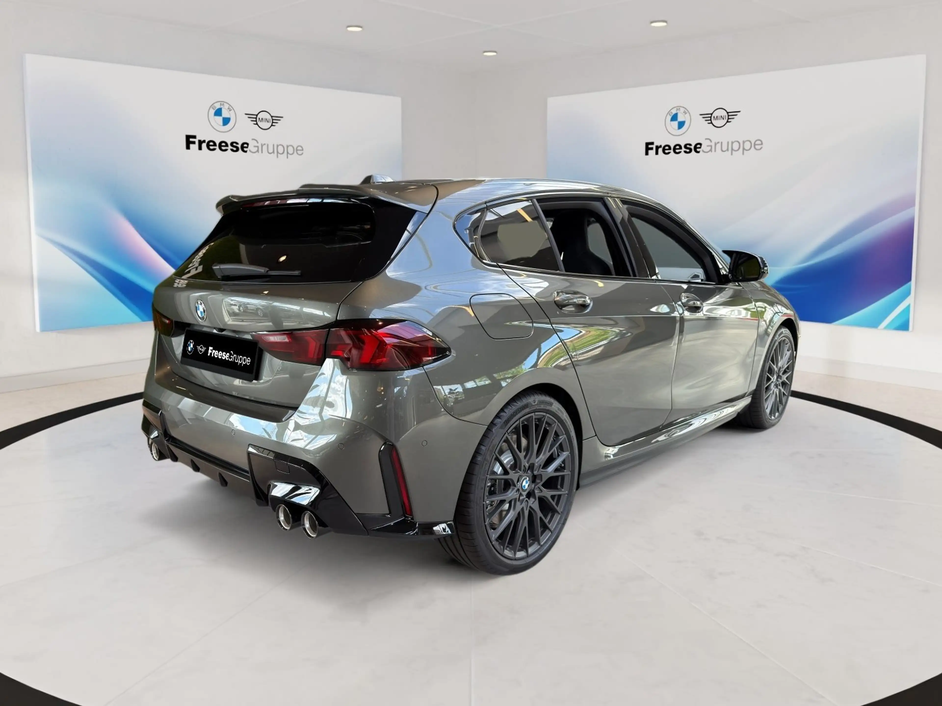 BMW 135 M135 xDrive — photo 7