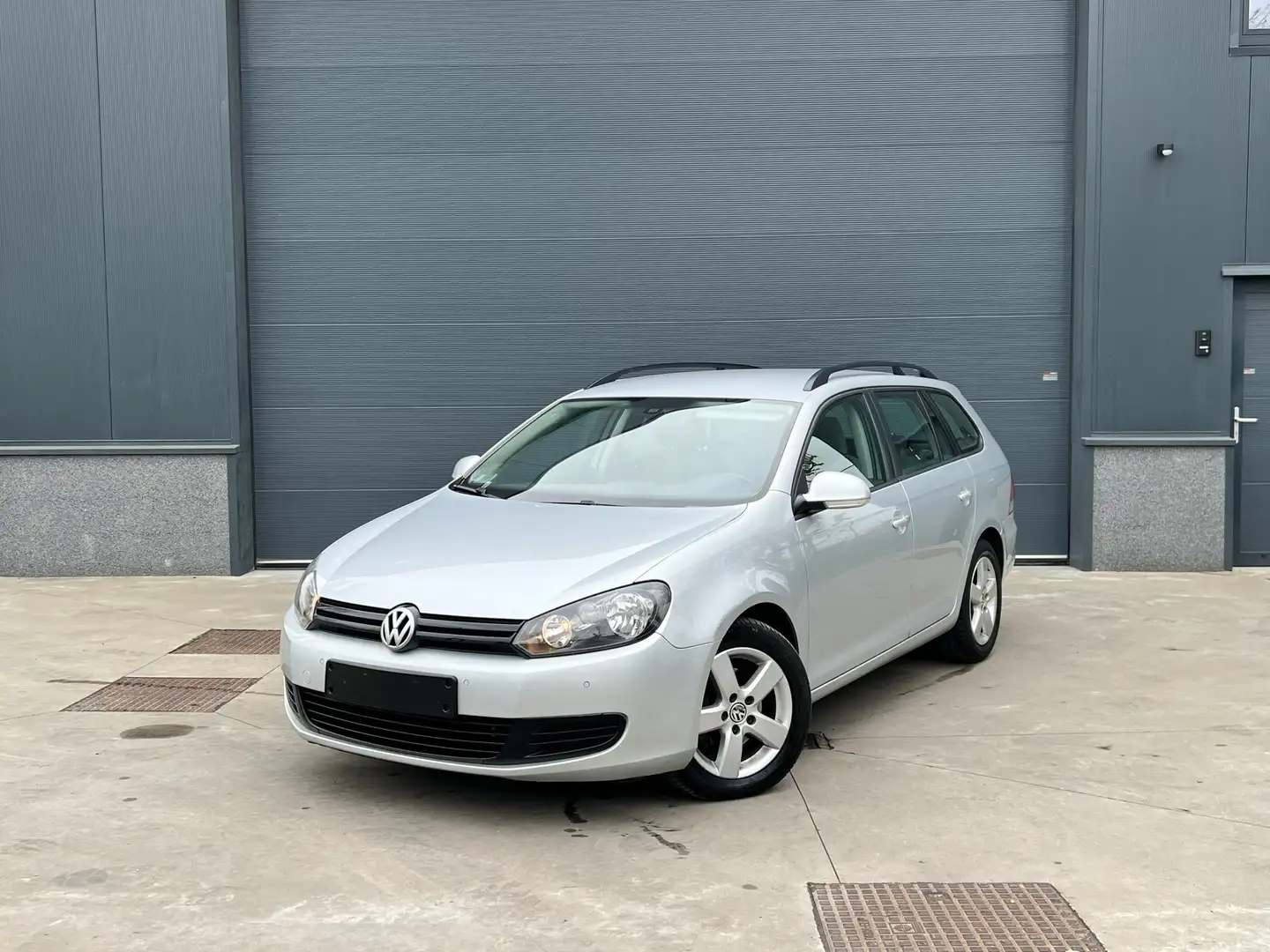 Volkswagen Golf Variant 1.6 TDI BlueMotion Technology DSG Trendline Szürke - 1