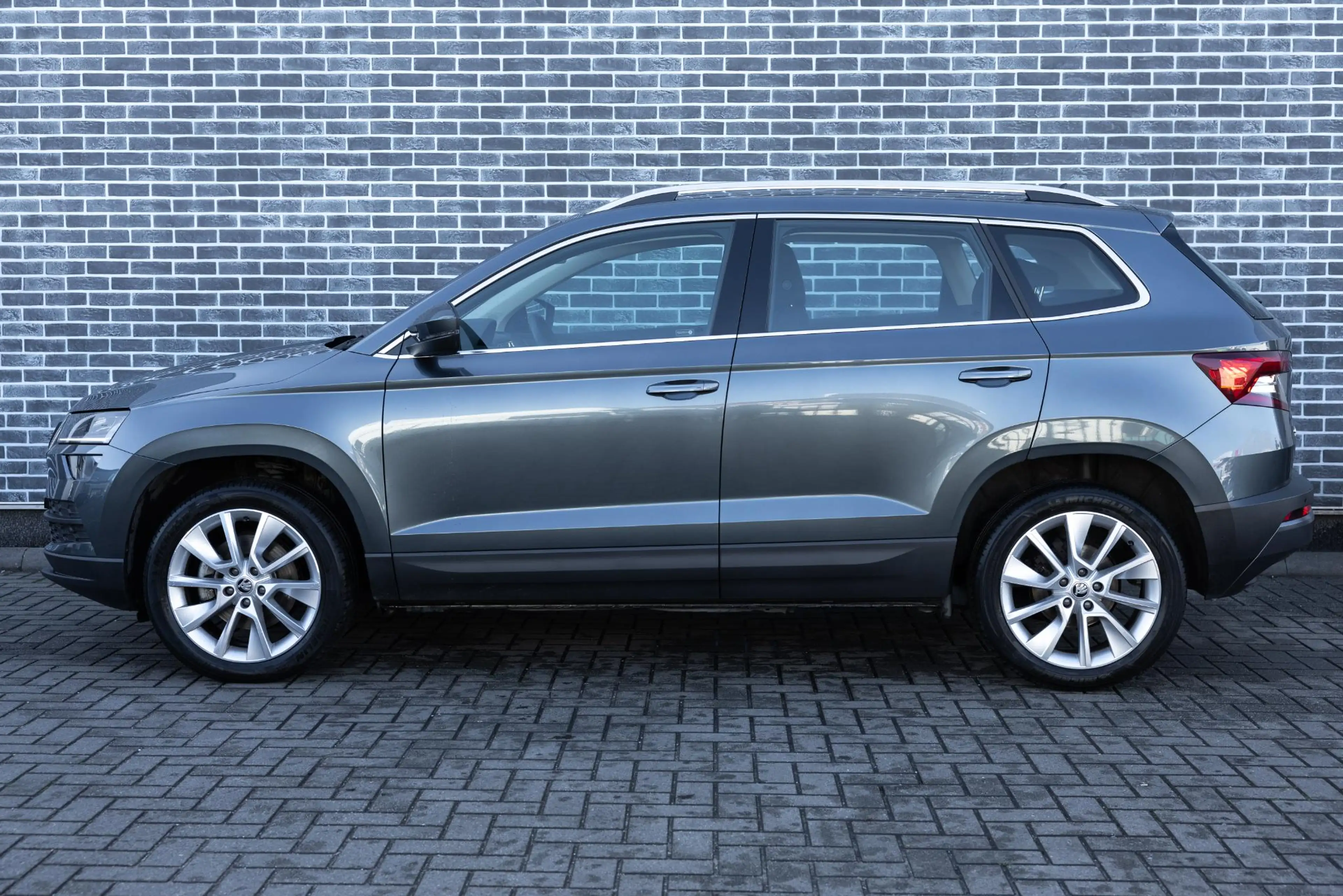 Skoda Karoq 1.5 TSI DSG Style Business | Trekhaak | Panoramada — photo 3