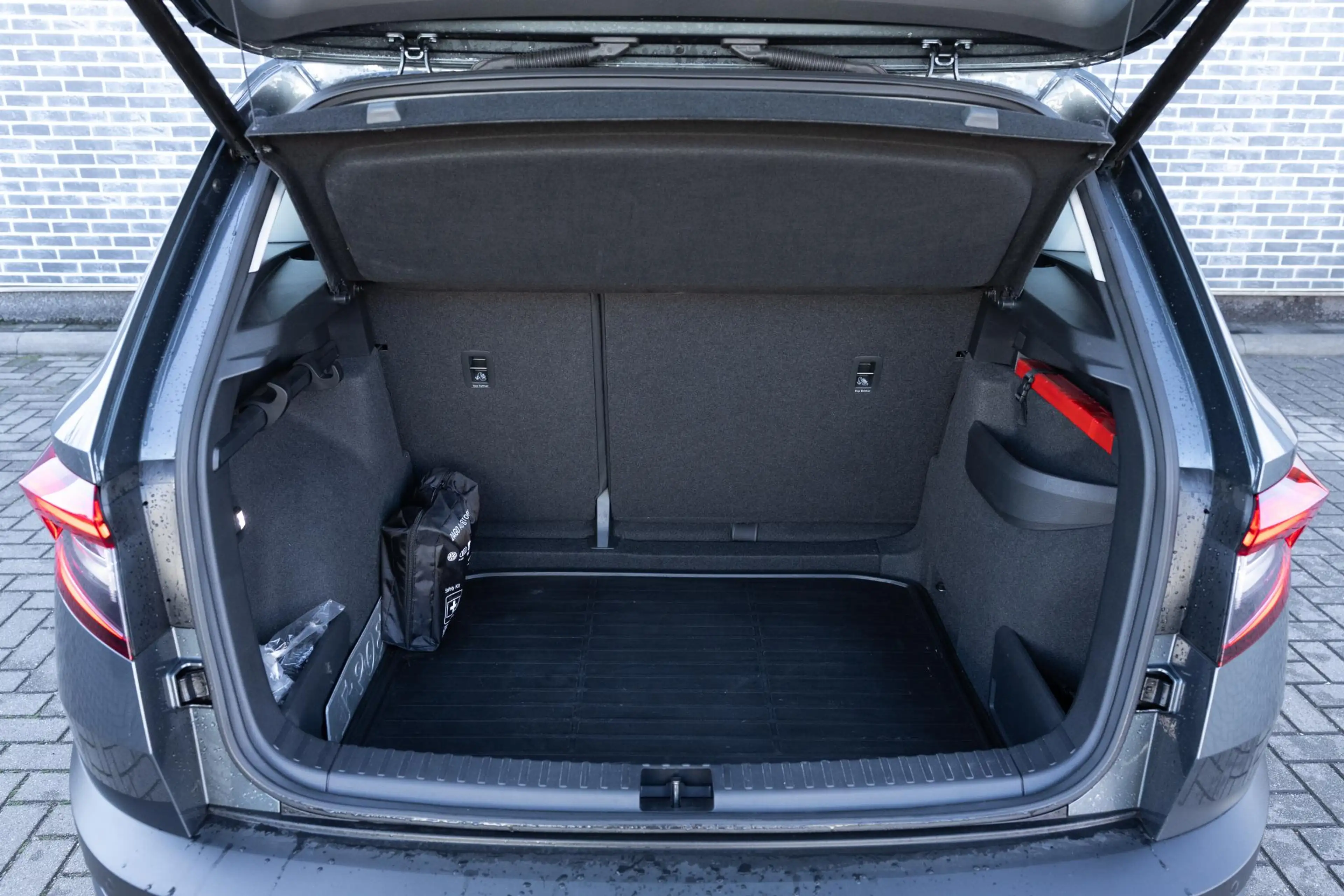 Skoda Karoq 1.5 TSI DSG Style Business | Trekhaak | Panoramada — photo 13