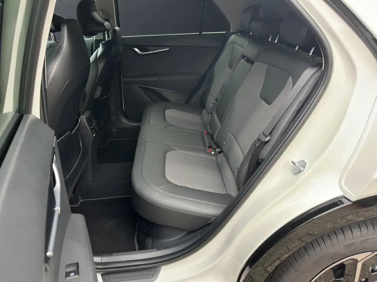 Kia Niro 1.6 GDI HEV Vision DCT Komfort Style 13