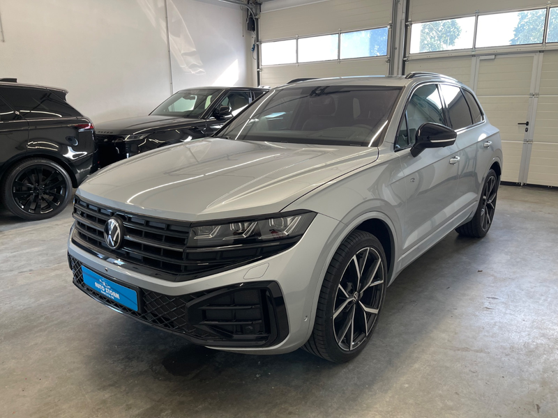 Volkswagen Touareg 3.0 TDI 4Motion R-Line Final Edition*Massage