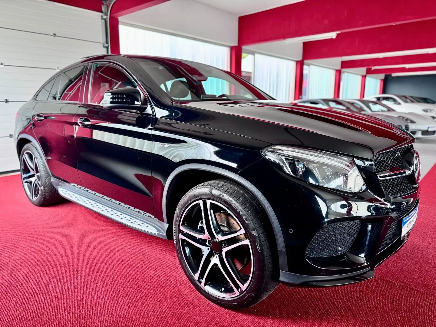 Mercedes-Benz GLE 43 AMG Coupe Night Pano Distronic 360° 22Zol Schwarz - 2