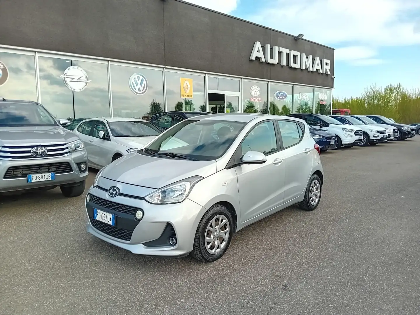 Hyundai i10 1.0 econext Gpl E6 Argento - 1
