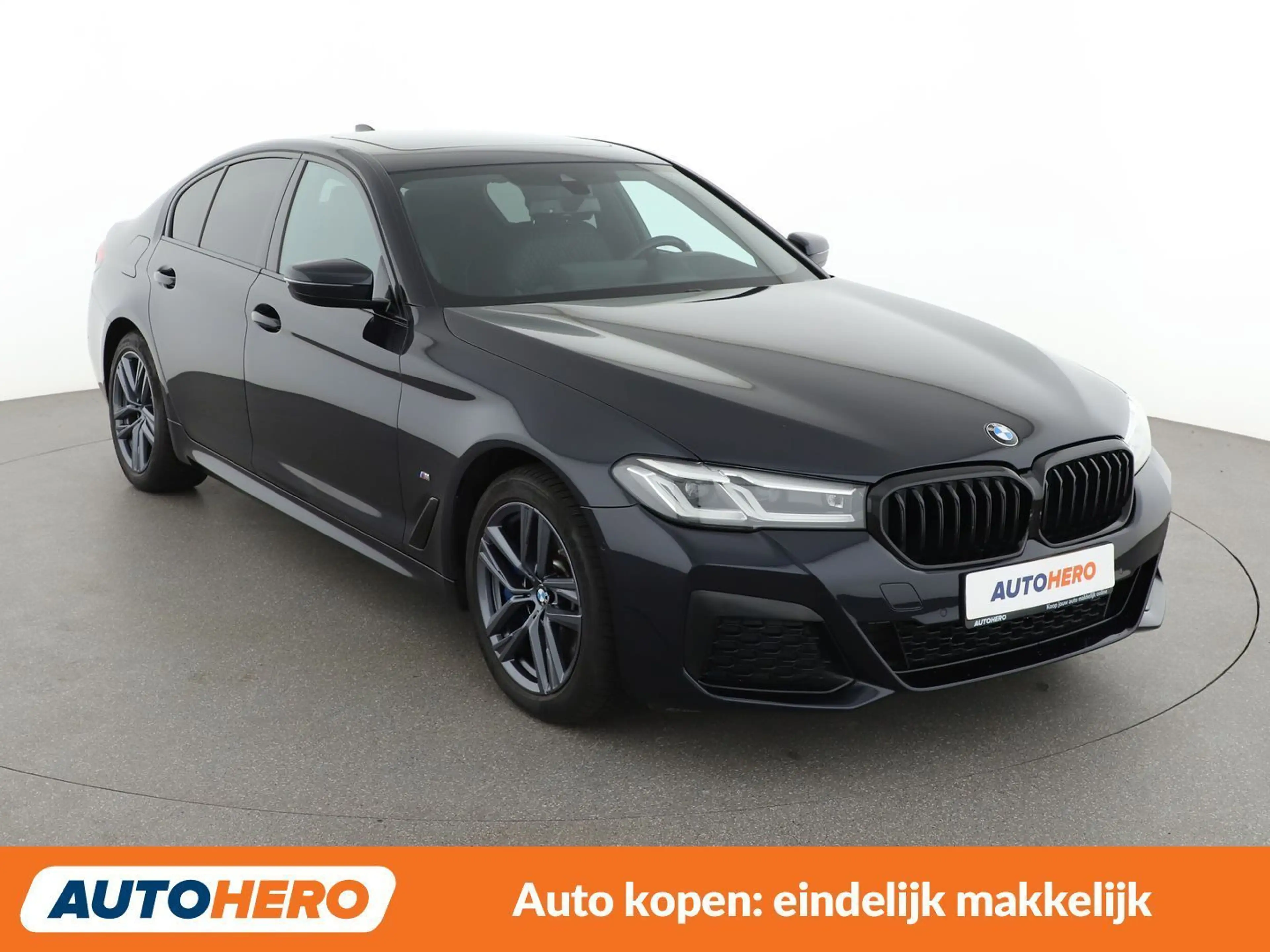 BMW 545 545e xDrive M Sport — photo 9