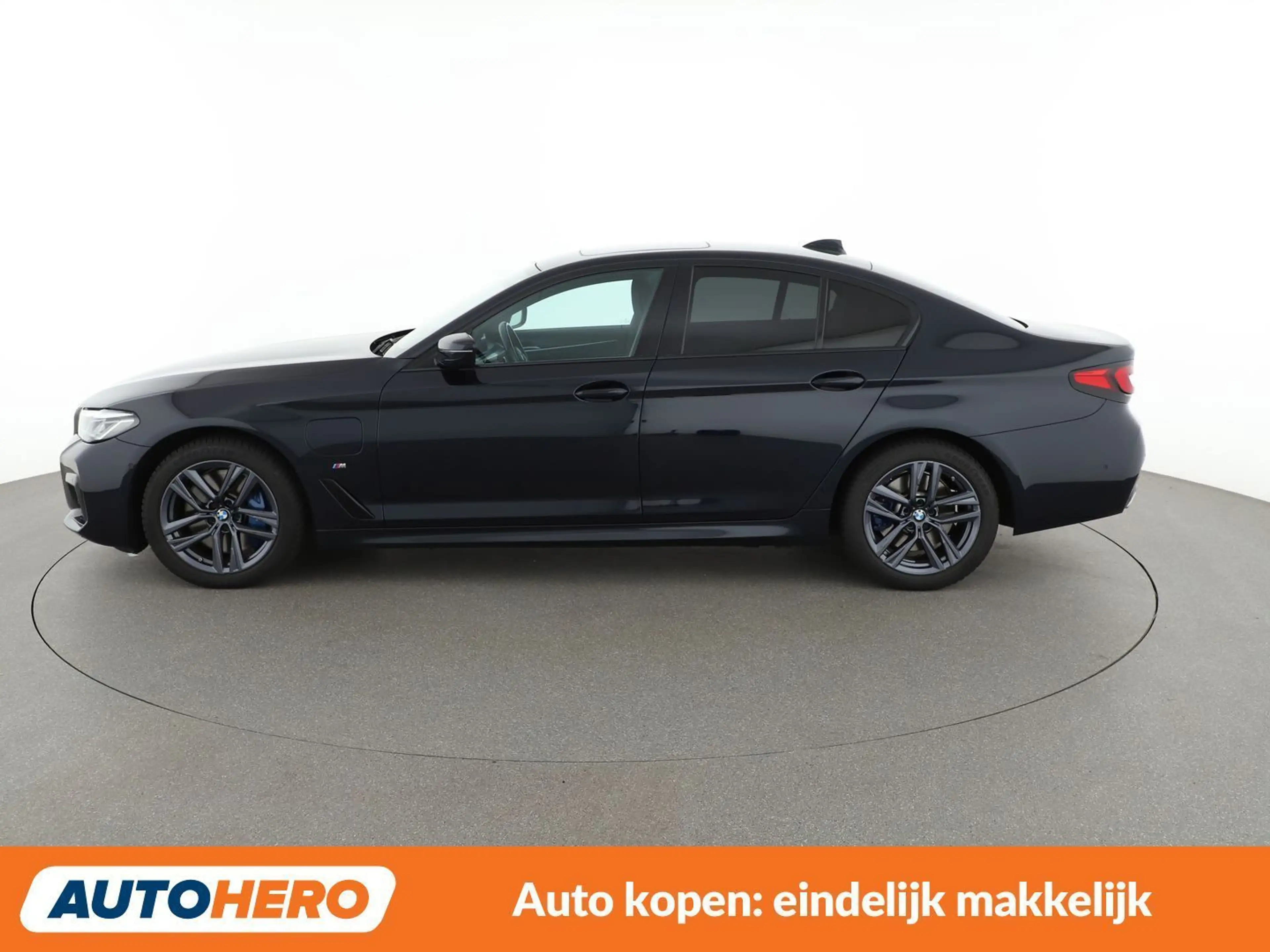BMW 545 545e xDrive M Sport — photo 3