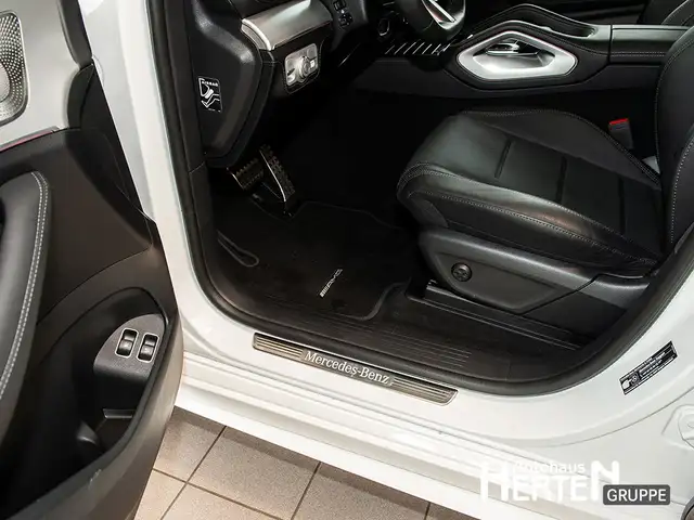 Mercedes-Benz GLE view 12