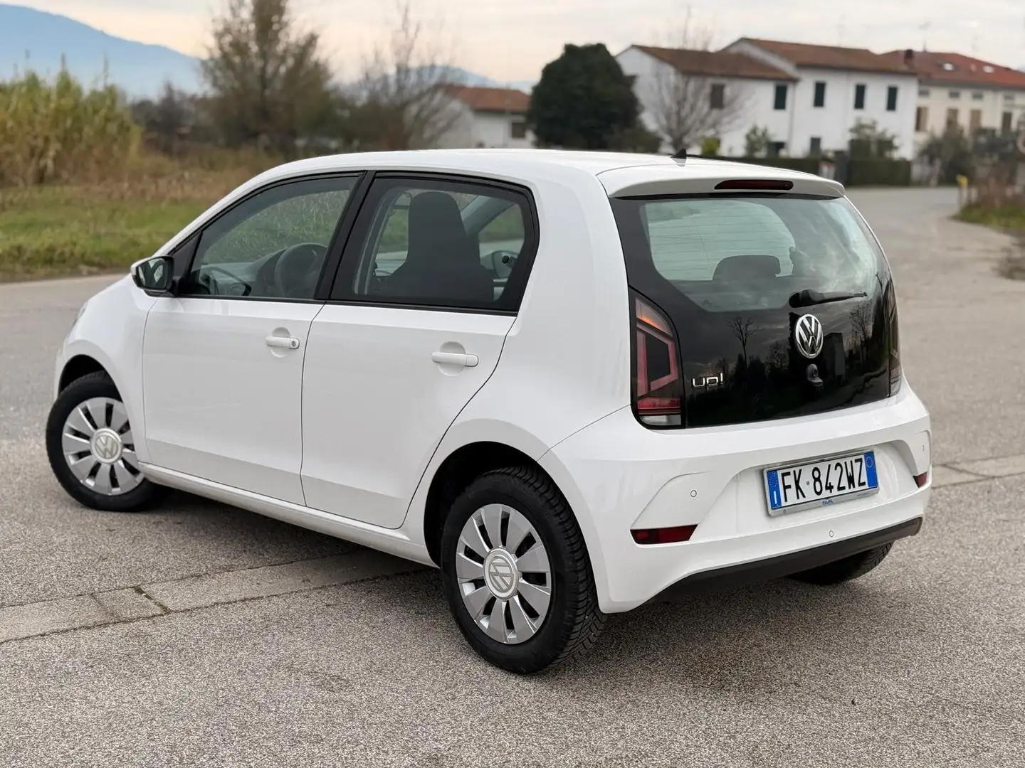 Volkswagen up! up! 5p 2017 5p 1.0 Move 60cv asg Wit - 2
