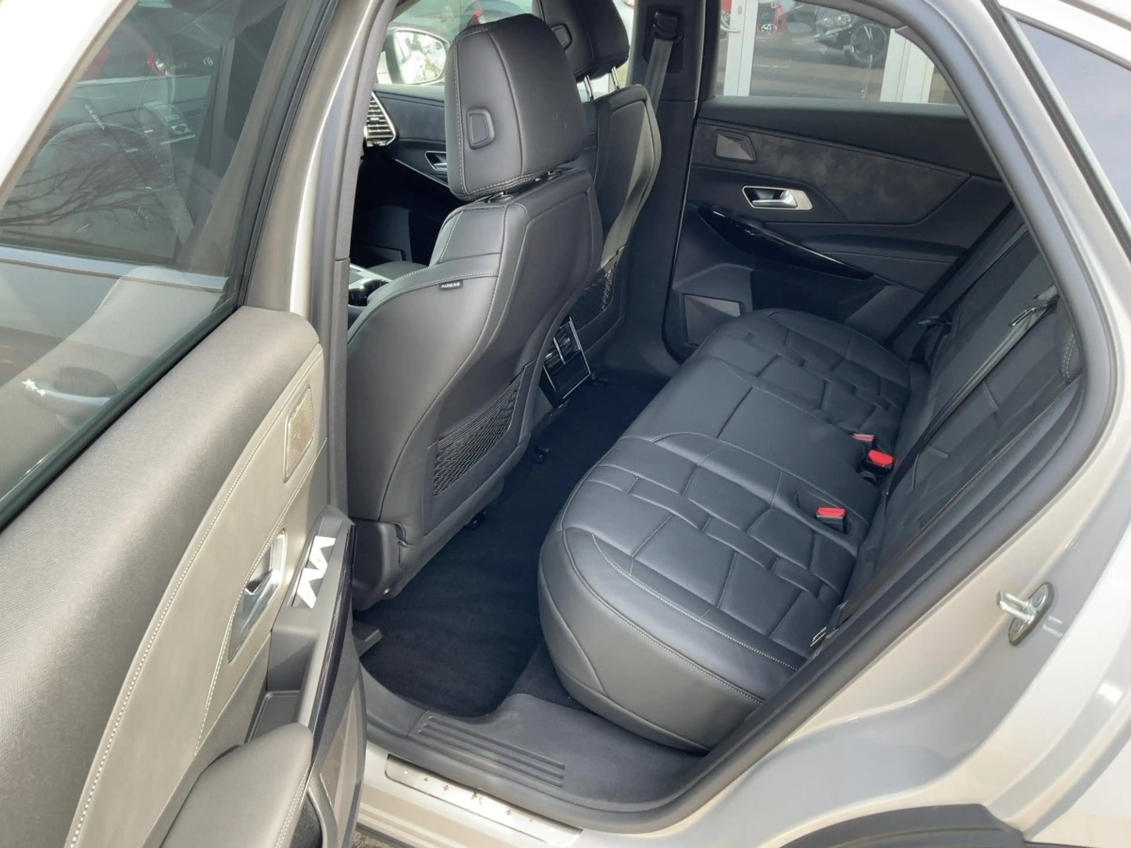 DS Automobiles DS 7 Crossback + S&S E-Tense Rivoli Navi+Pano+SD — photo 12