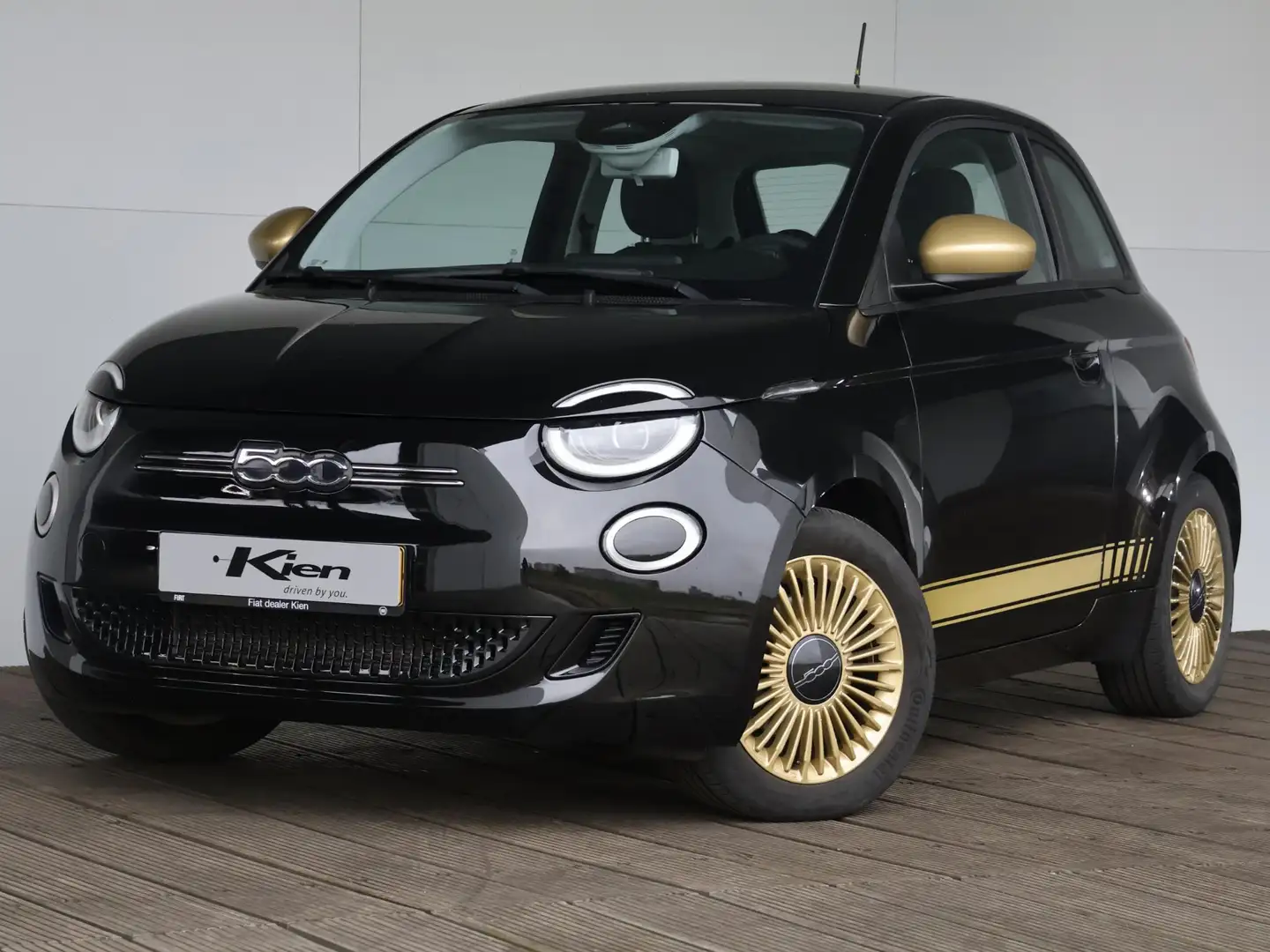 Fiat 500e Icon 42 kWh | FULL LED | PDC Achter | Navigatie | Zwart - 2