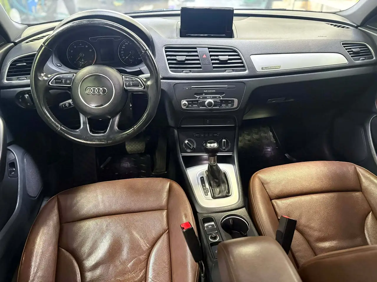 Audi Q3 снимка Audi Q3