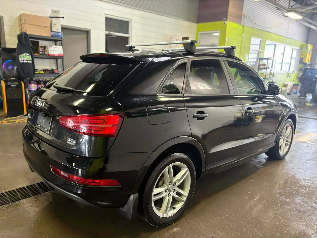 Audi Q3 снимка Audi Q3