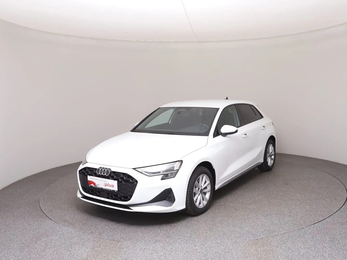 Audi A3 30 TFSI Weiß - 1