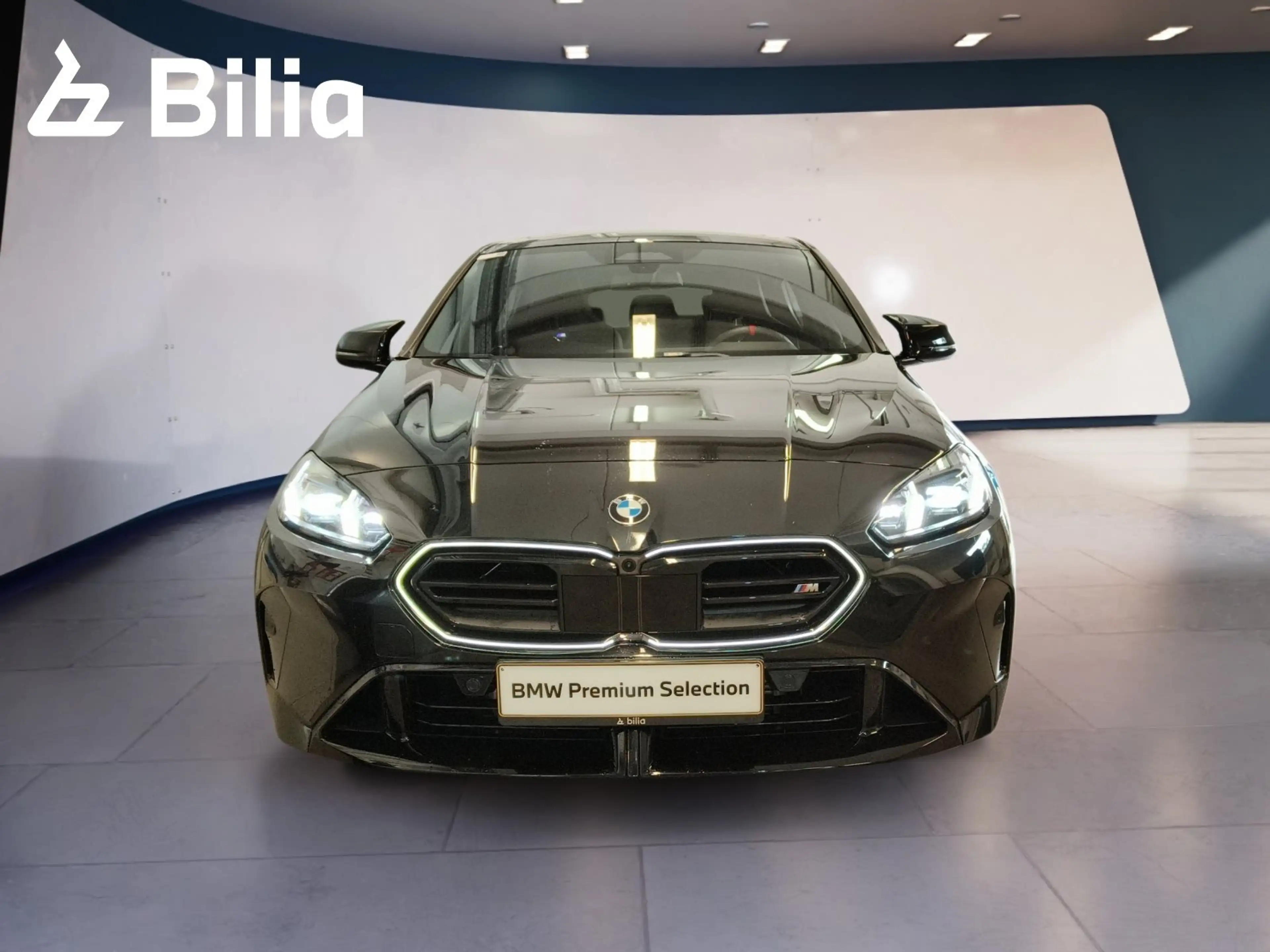 BMW 135 M135i xDrive — photo 2