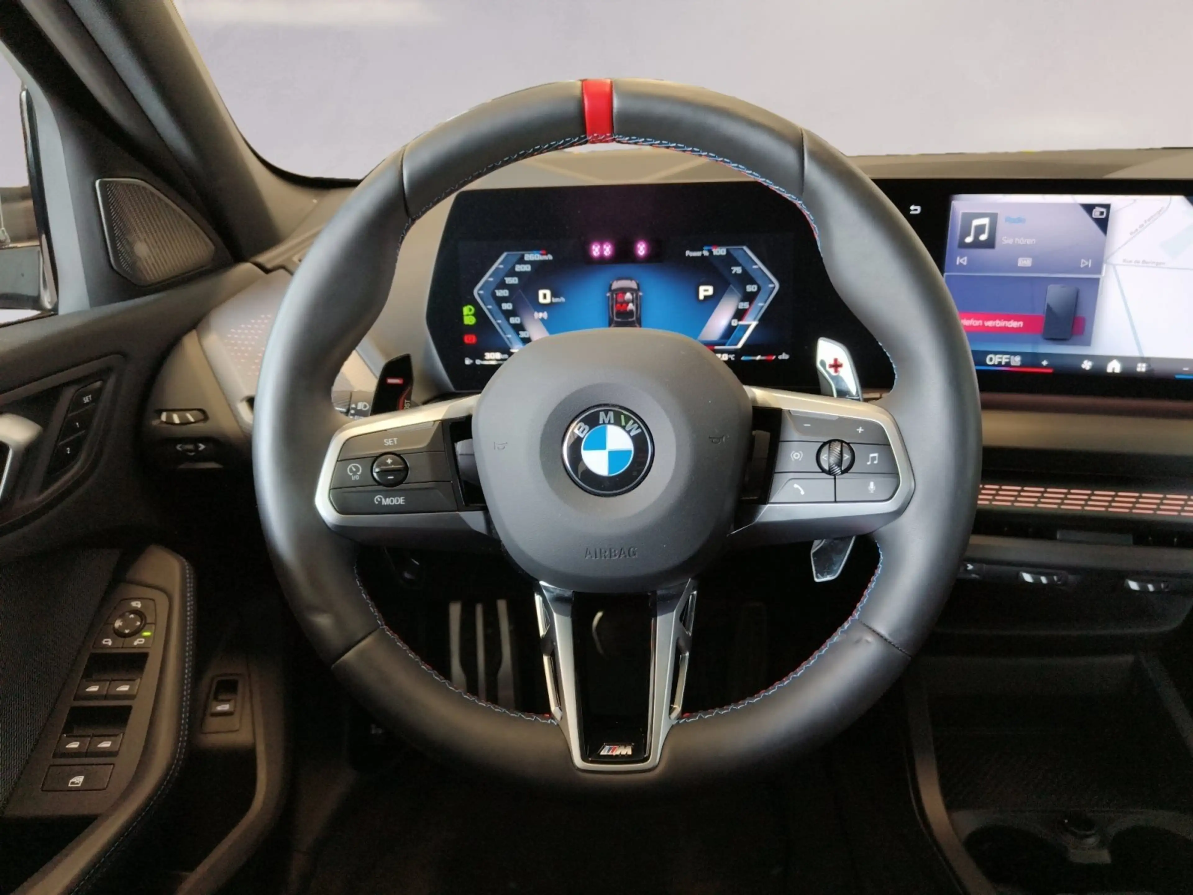 BMW 135 M135i xDrive — photo 11