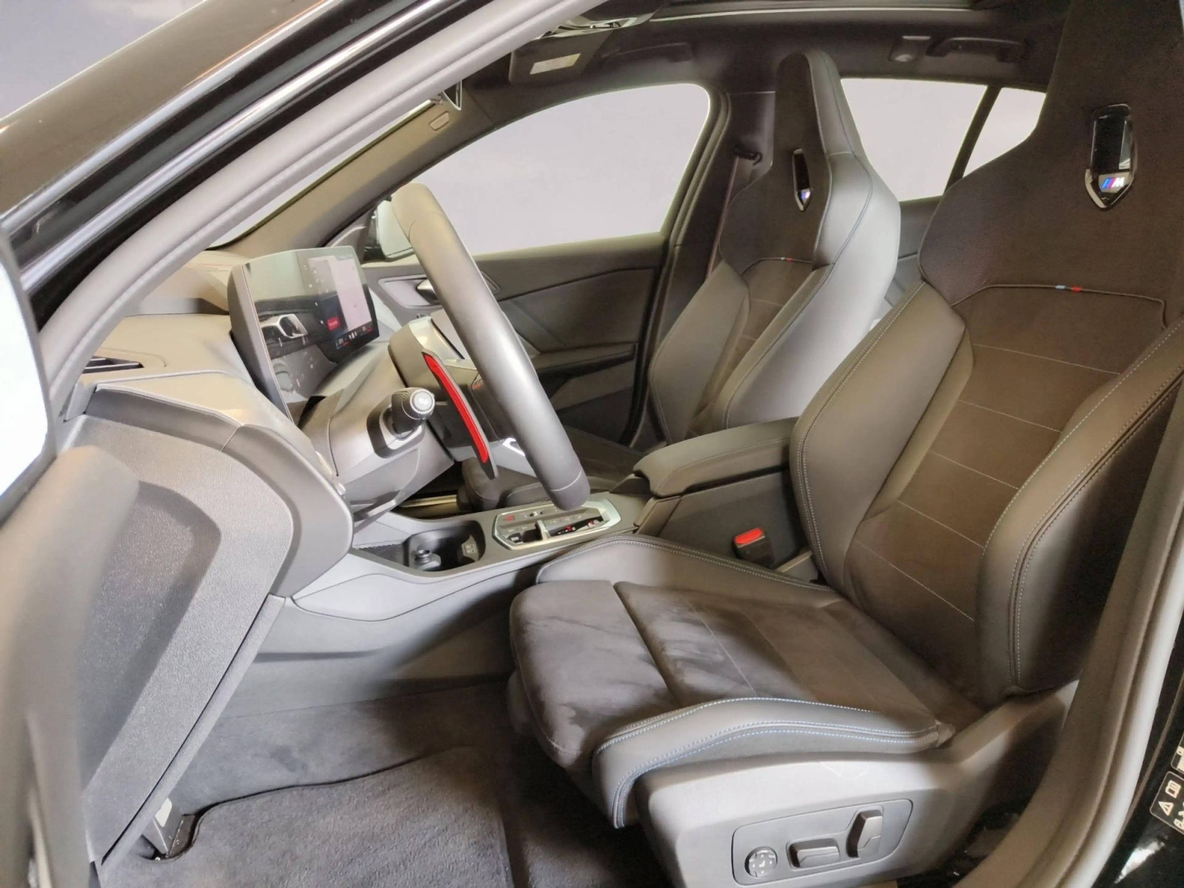 BMW 135 M135i xDrive — photo 8