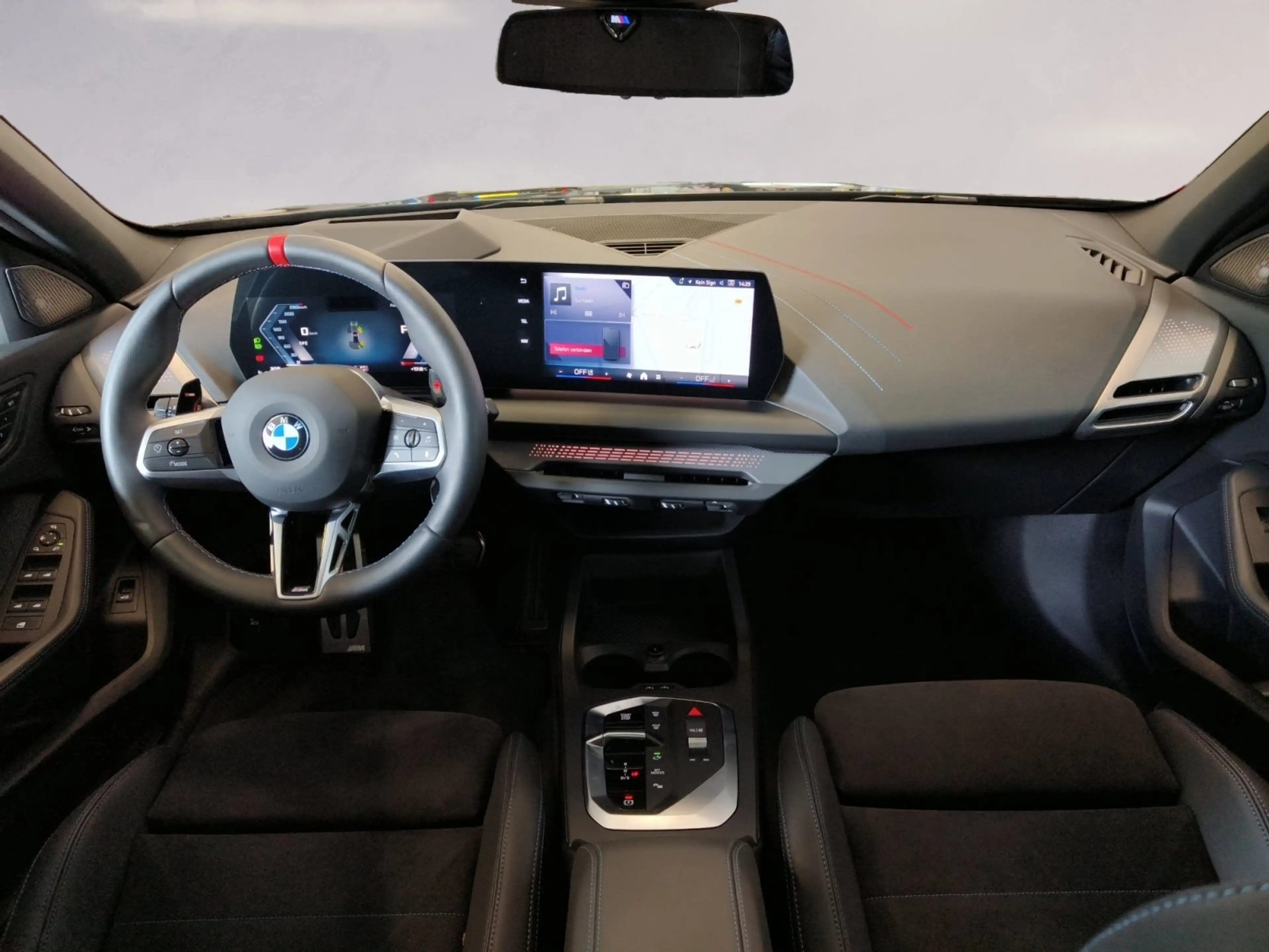 BMW 135 M135i xDrive — photo 6