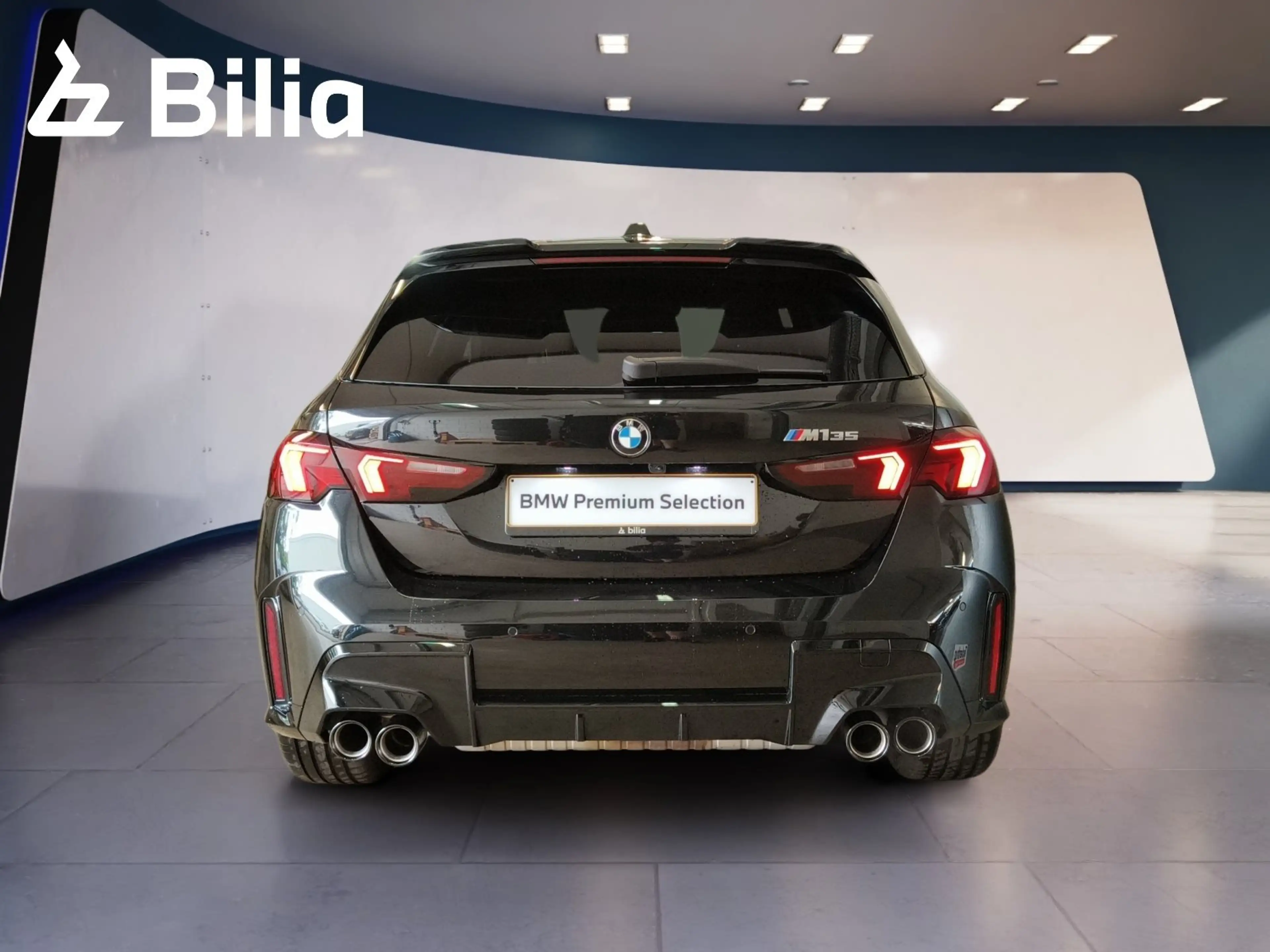 BMW 135 M135i xDrive — photo 3