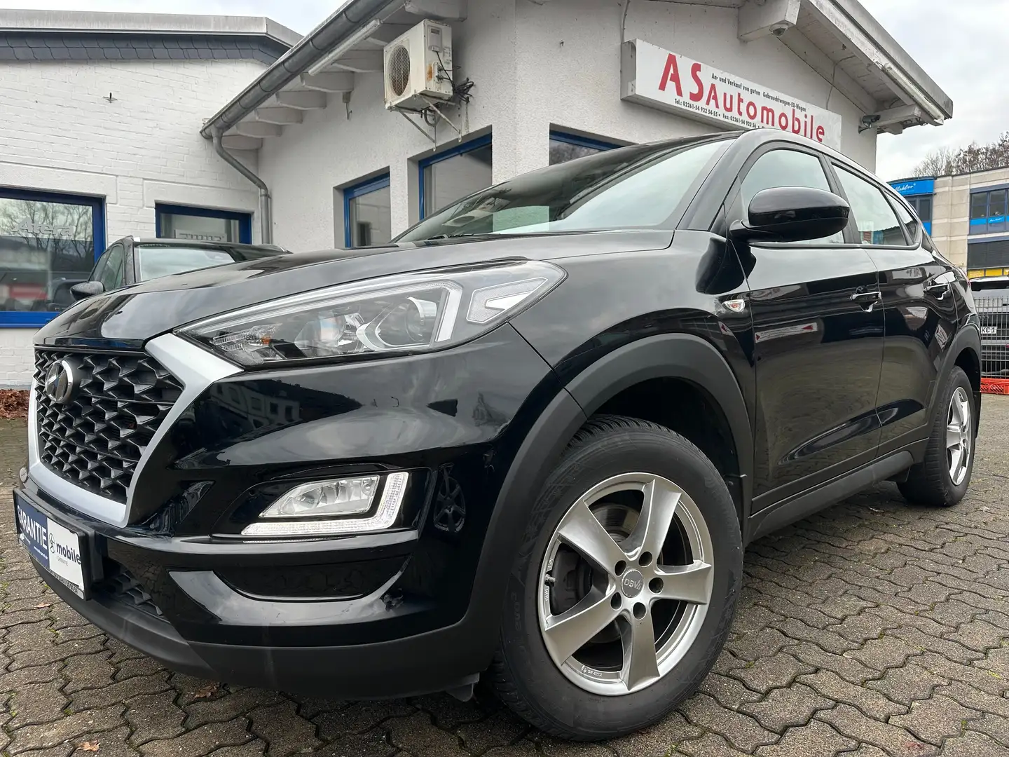 Hyundai TUCSON 1.6 GDI St&St+NAVI+6 GANG+KLIMATR+KAMERA+EURO 6 Noir - 1