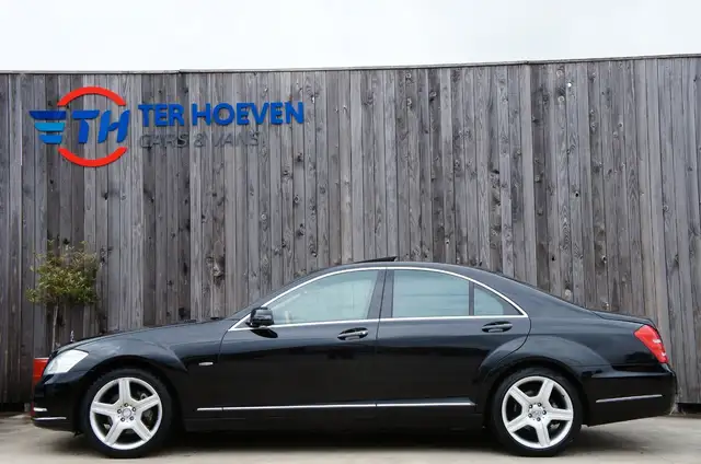 Mercedes-Benz S 400 HYBRID Nightvision ACC Massage 205KW Euro5