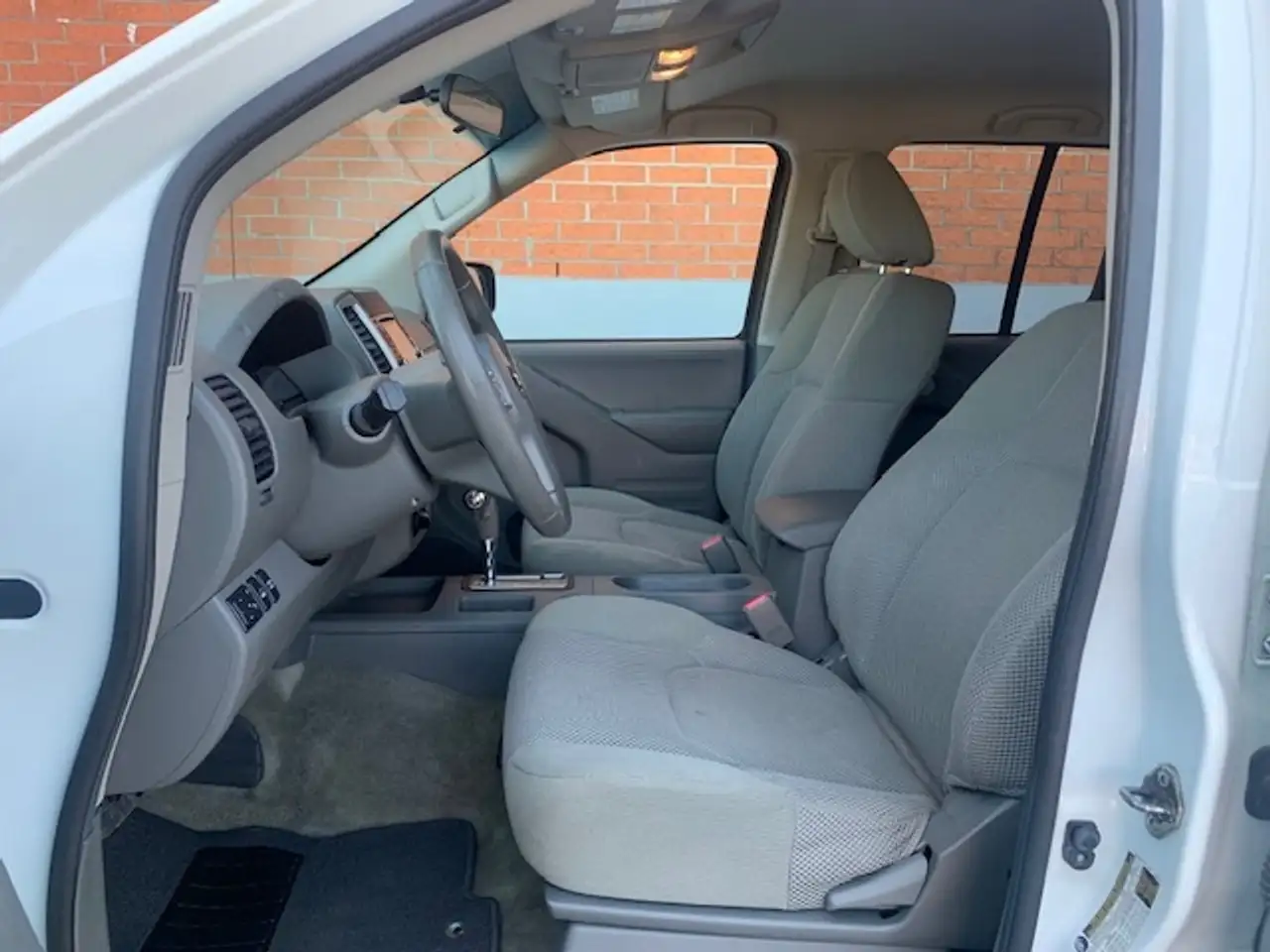 Nissan Frontier снимка Nissan Frontier