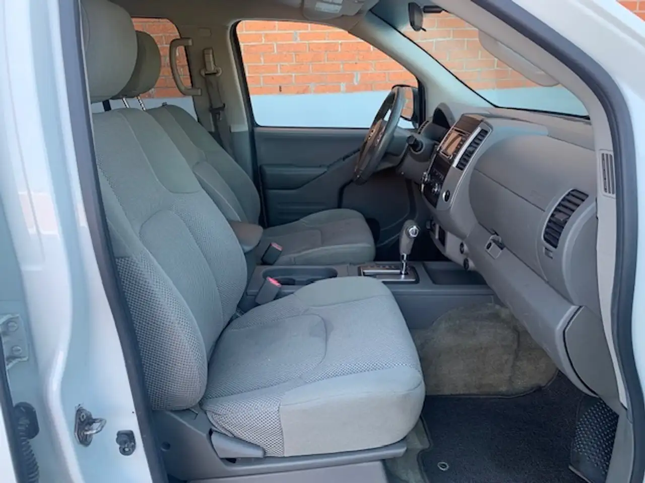 Nissan Frontier снимка Nissan Frontier