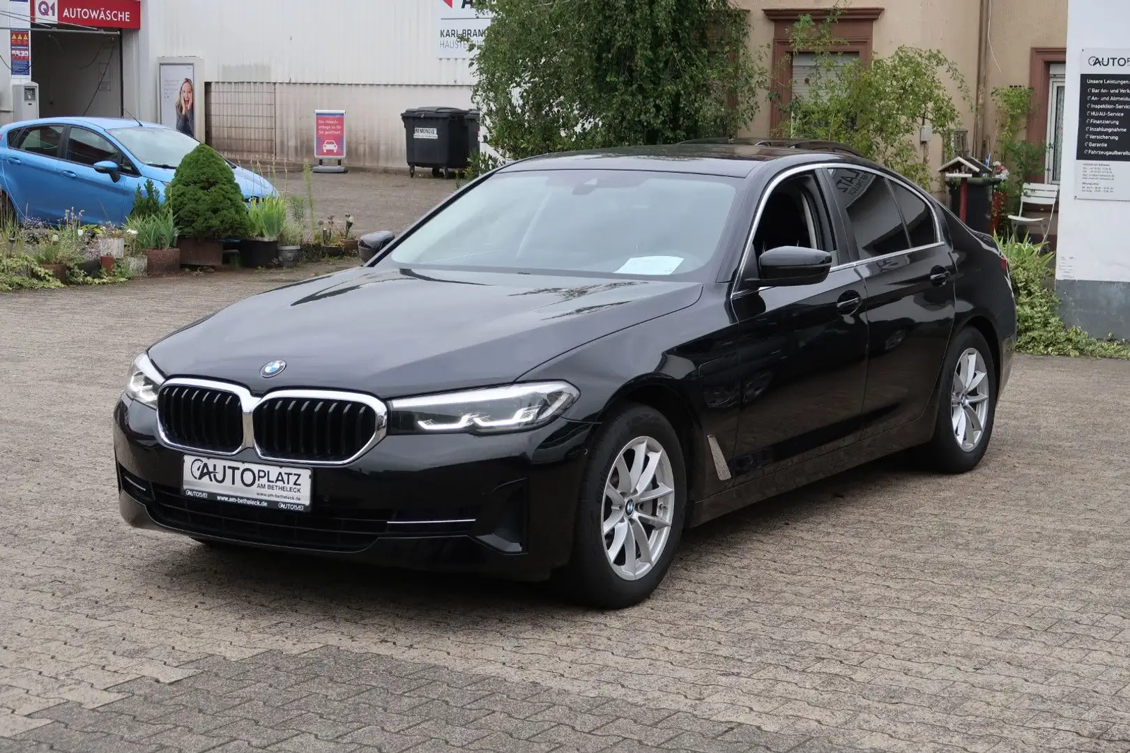 BMW 530 e Lim. *VIRTUAL *HARMAN/KARDON *KAMERA Schwarz - 2